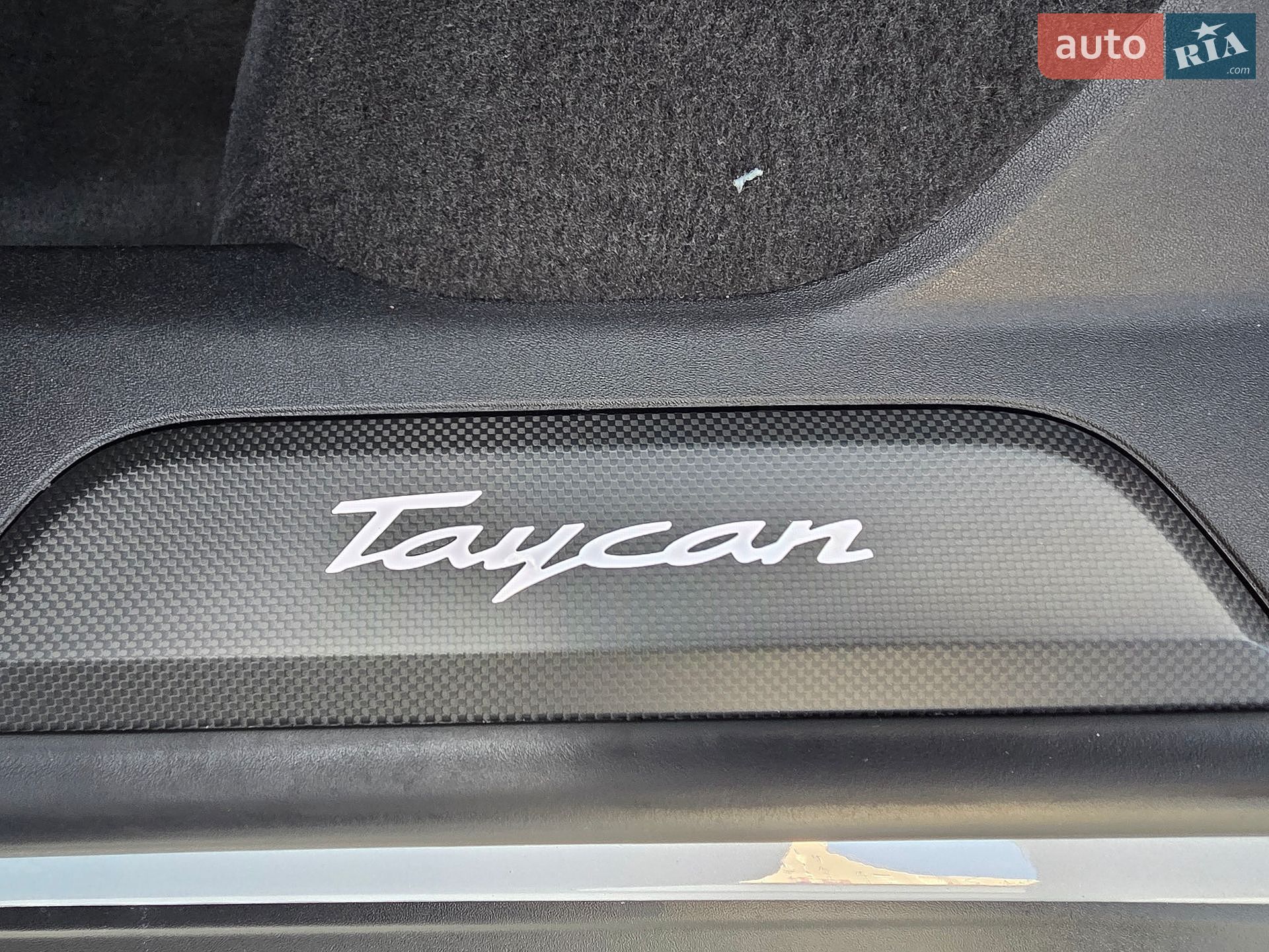 Porsche Taycan 2021 VIN WP0ZZZY1ZMSA57857 фото оголошення 31 з 44