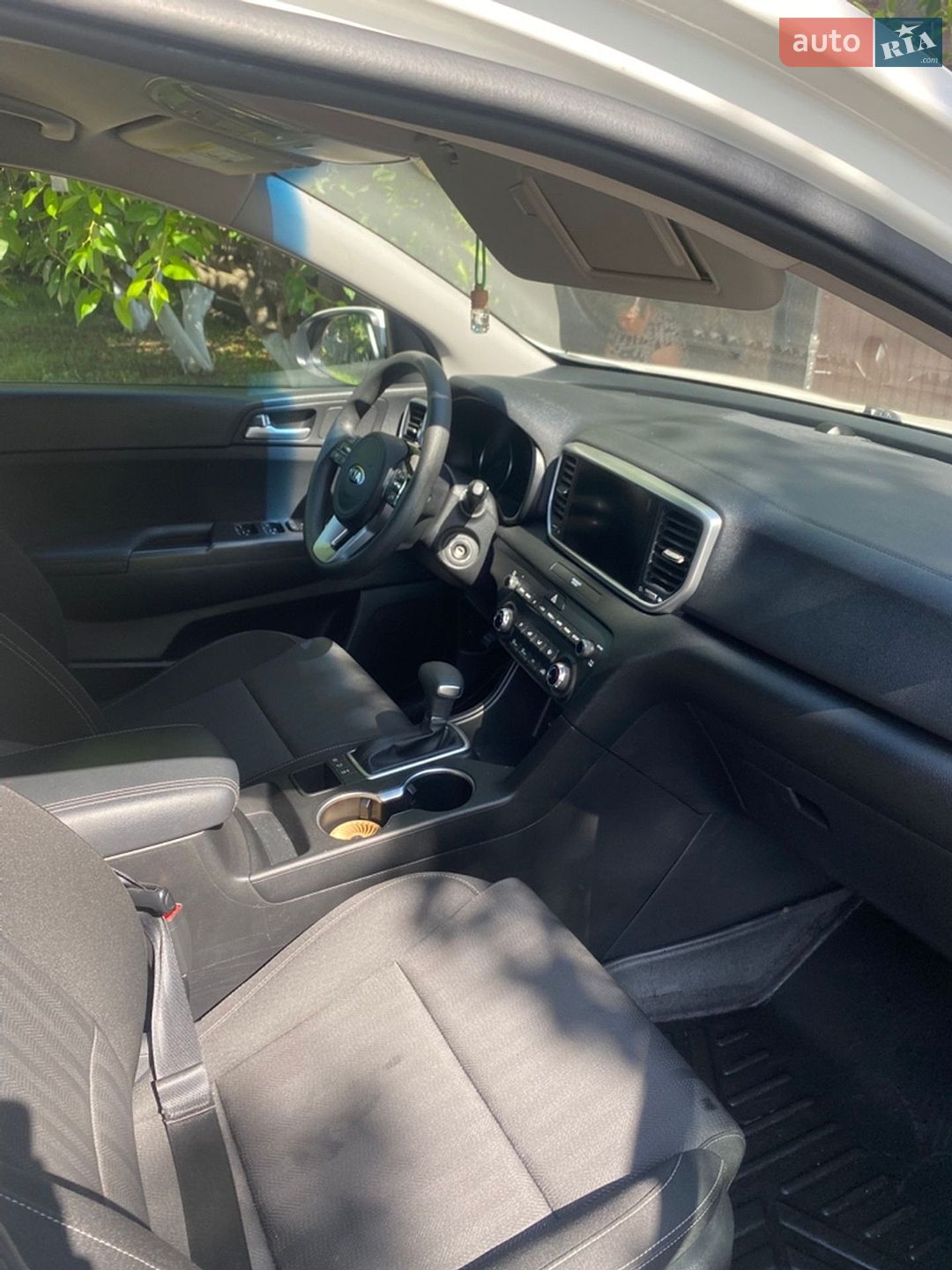 Kia Sportage 2020 VIN KNDPMCAC1L7820208 фото оголошення 28 з 32