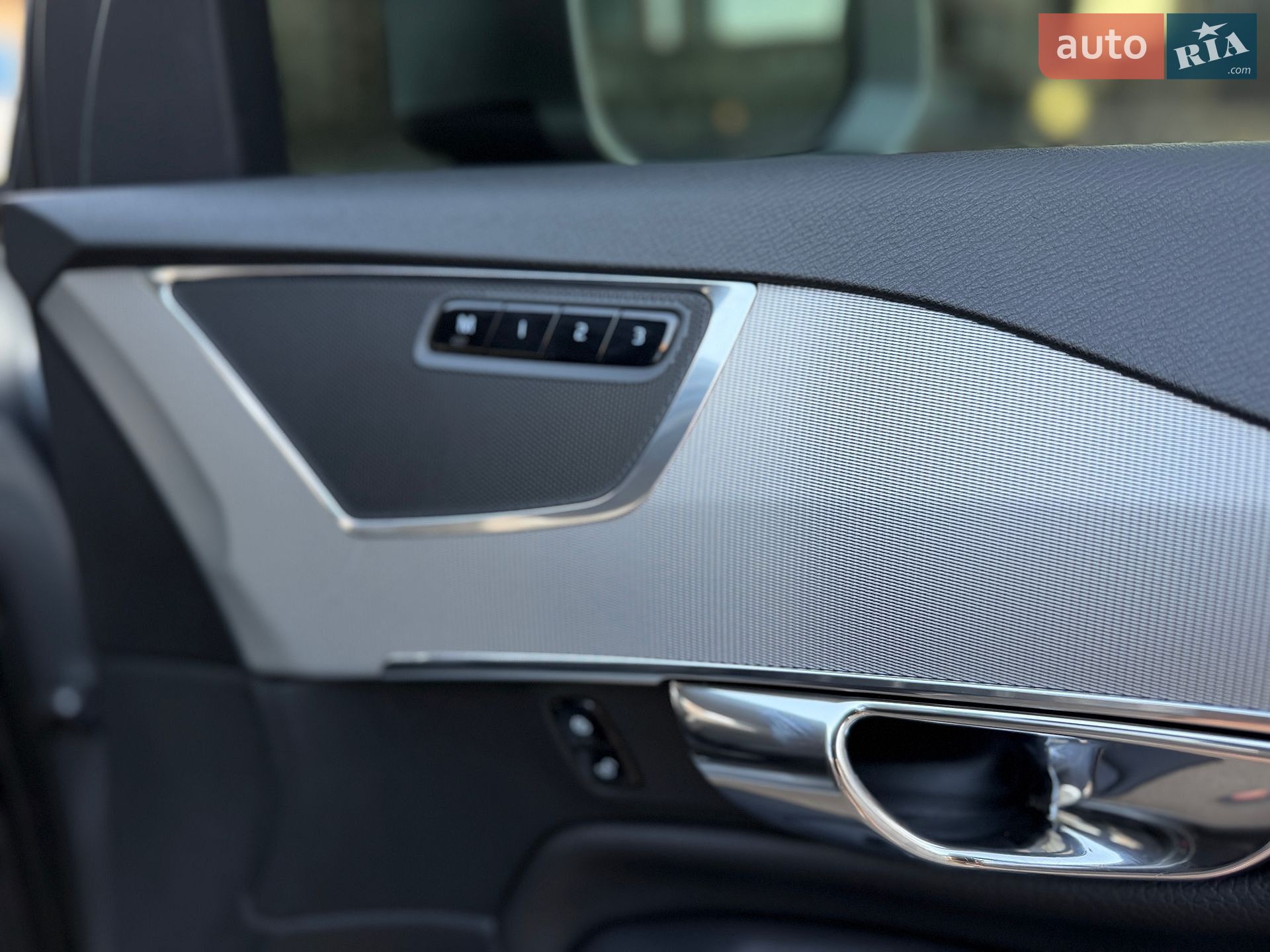 Volvo XC90 2016 VIN YV1LCA4BCG1081147 фото оголошення 57 з 70