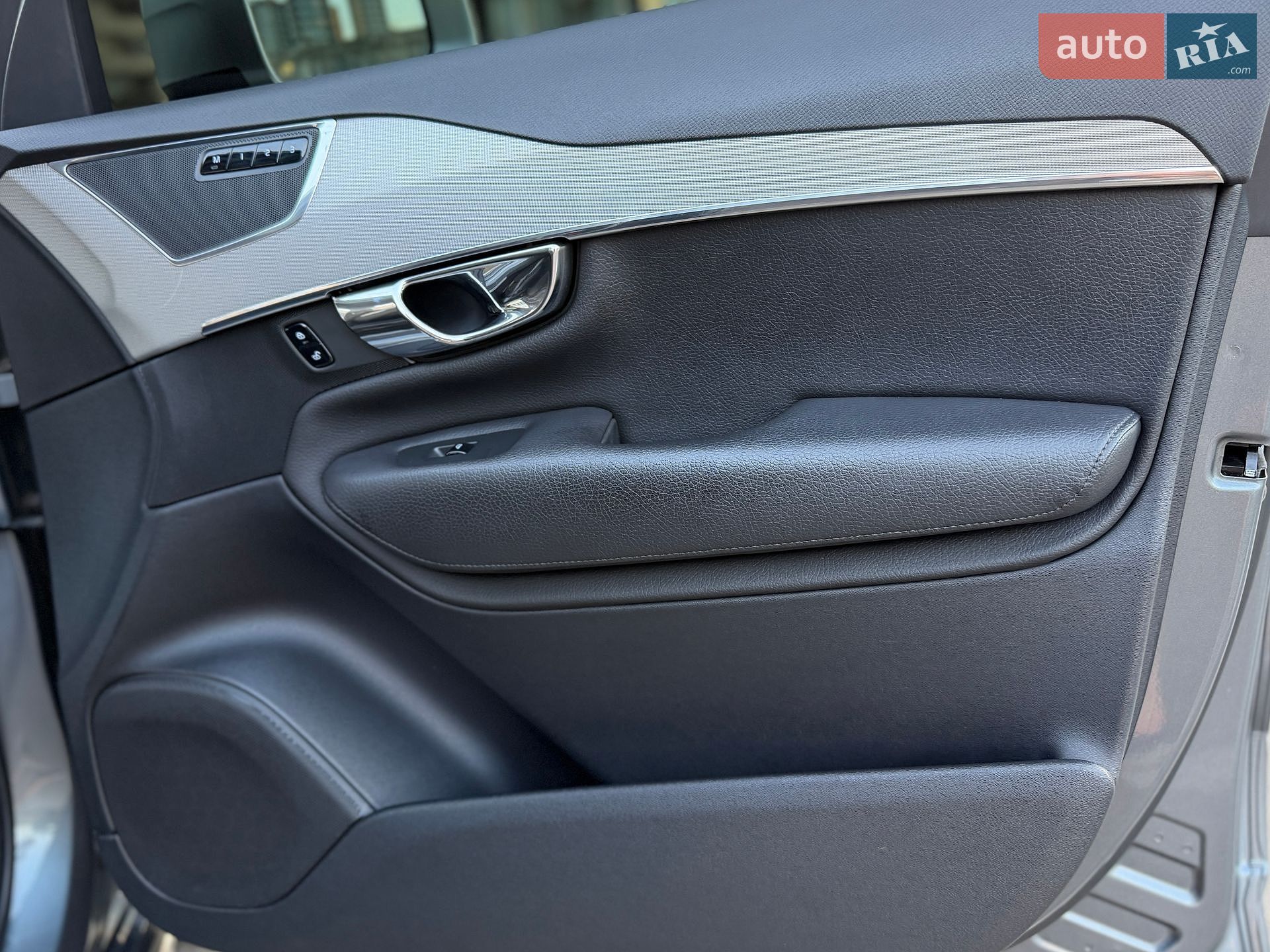 Volvo XC90 2016 VIN YV1LCA4BCG1081147 фото оголошення 56 з 70
