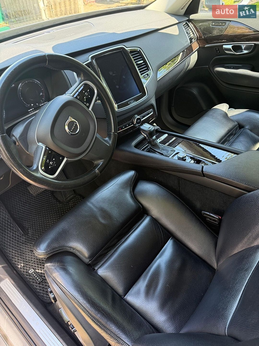 Volvo Xc90 2018 VIN YV1LC68UCK1467094 фото оголошення 9 з 12