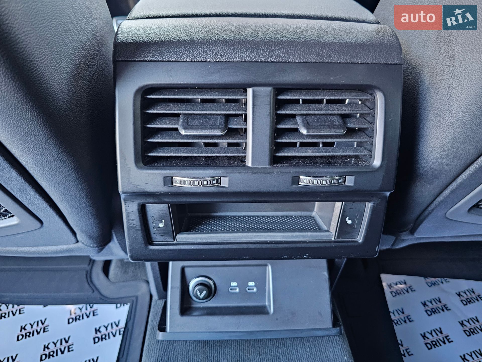 Volkswagen Touareg 2021 VIN WVGZZZCRZMD037949 фото оголошення 29 з 38
