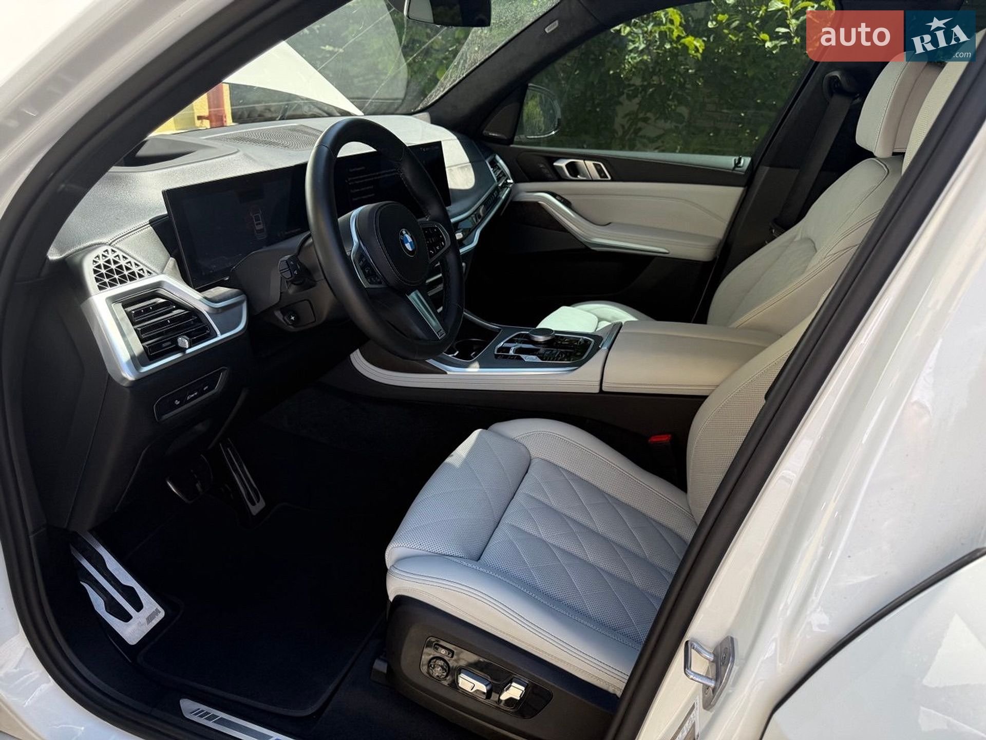 BMW X7 2024 VIN 5UX23EM06R9V80711 фото оголошення 23 з 24