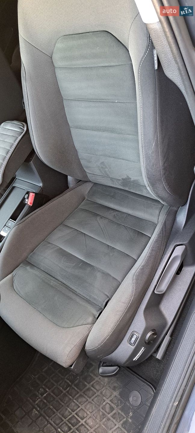 Volkswagen Golf 2018 VIN WVWZZZAUZJP602028 фото оголошення 19 з 20