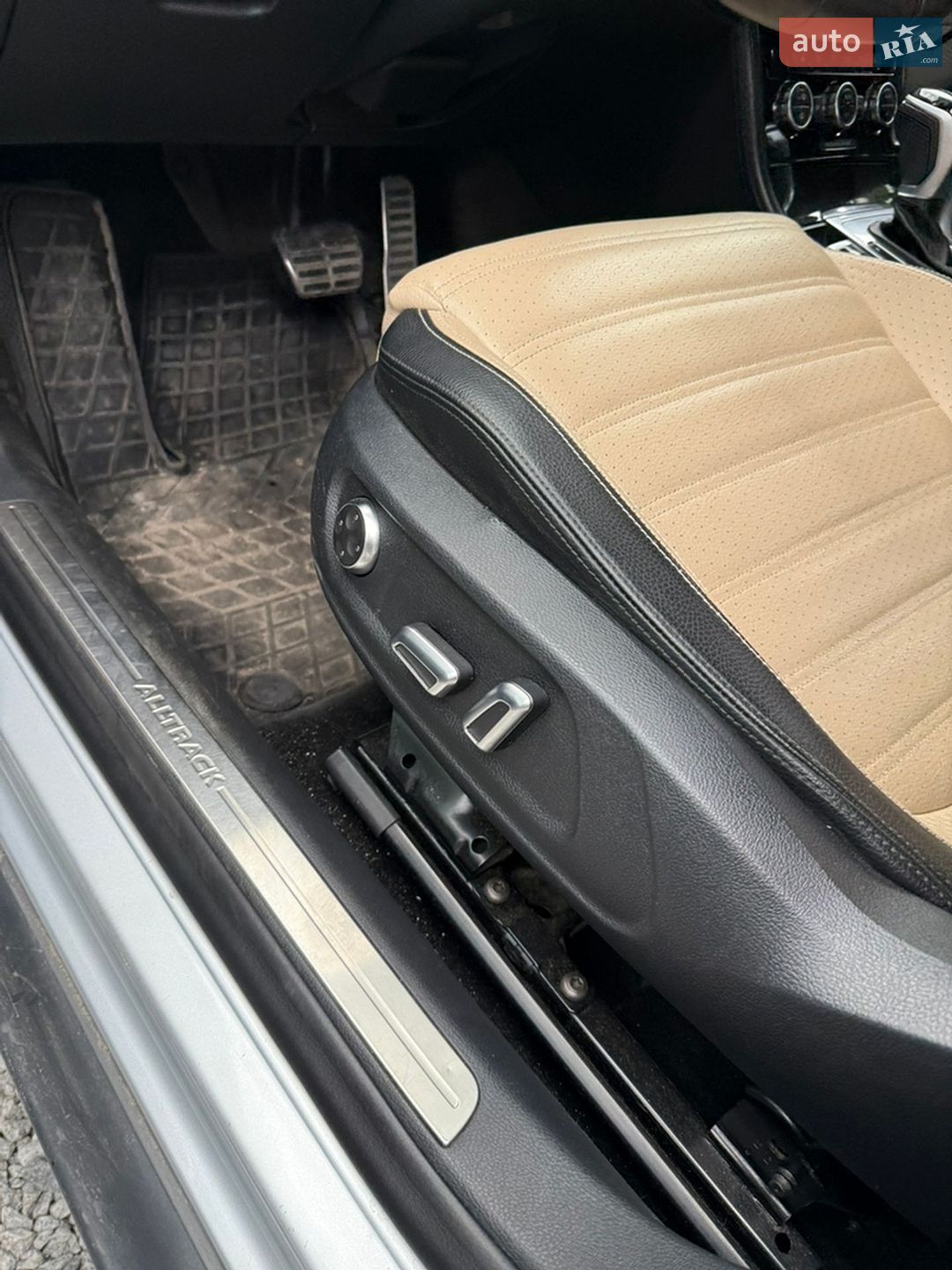 Volkswagen Passat 2012 VIN WVWZZZ3CZDE078134 фото оголошення 14 з 17