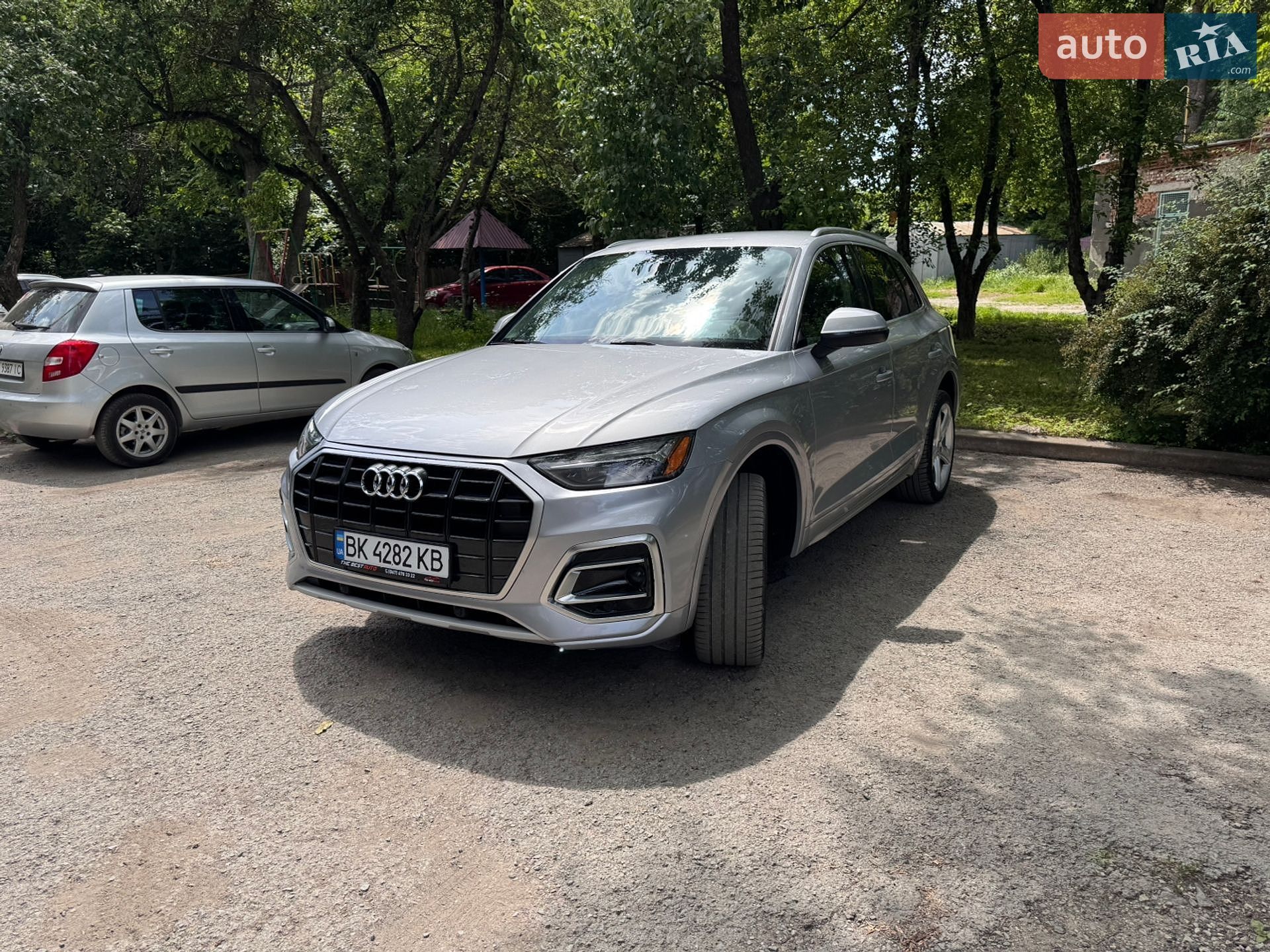 Audi Q5 2021 VIN WA1AAAFY0M2002243 фото оголошення 10 з 17