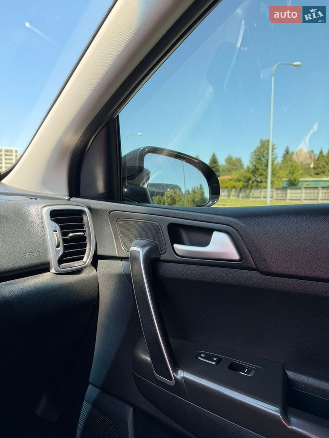 Kia Sportage 2017 VIN U5YPG815GHL269052 фото оголошення 15 з 20