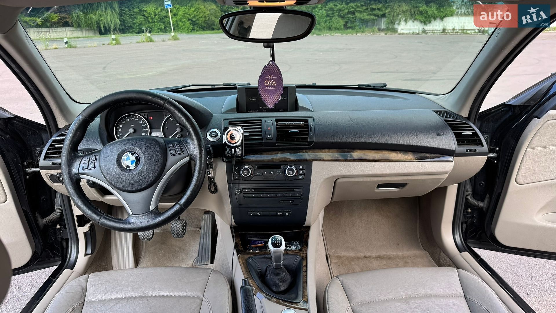 BMW 1 Series 2008 VIN WBAUD71010P258688 фото оголошення 12 з 27
