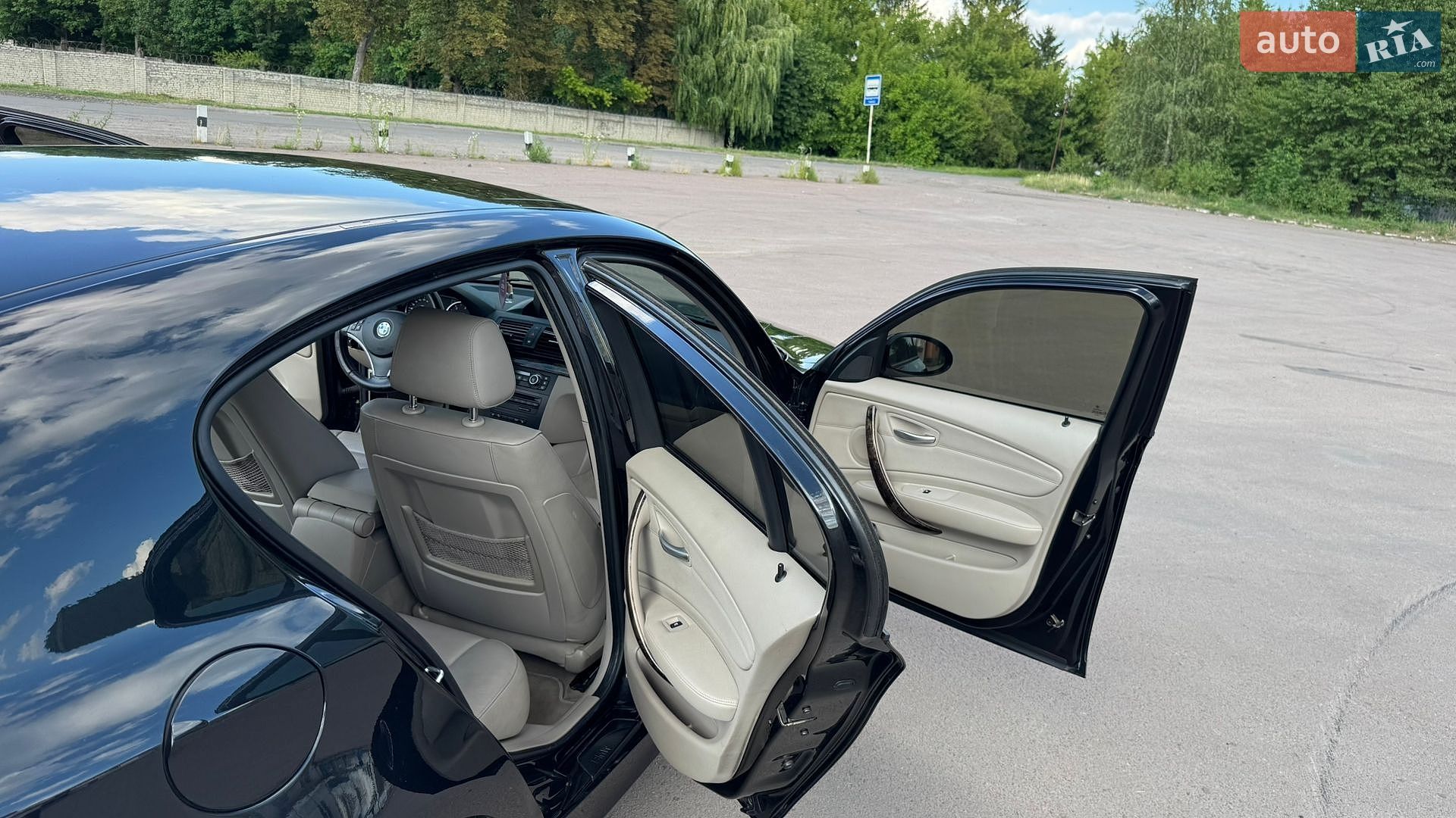 BMW 1 Series 2008 VIN WBAUD71010P258688 фото оголошення 18 з 27