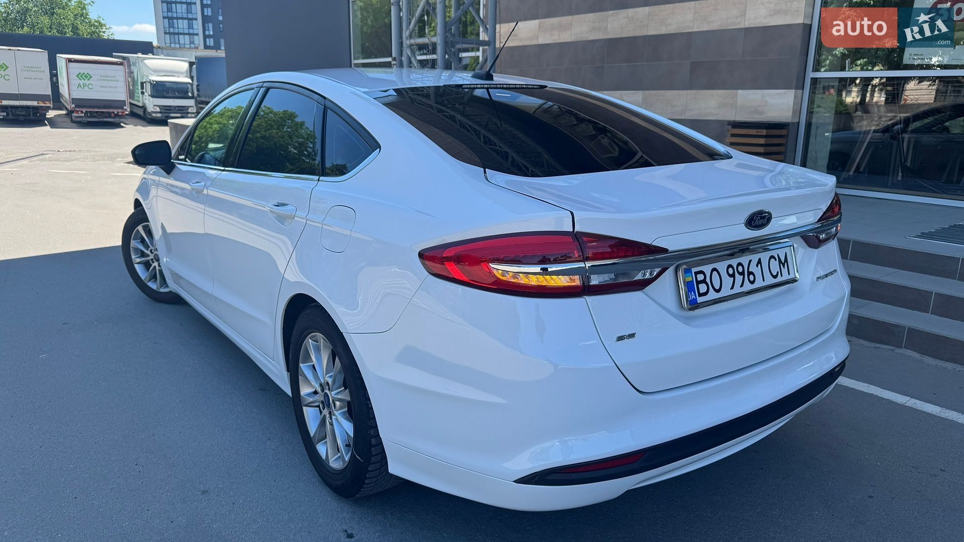 Ford Fusion 2016 VIN 3FA6P0H72HR235556 фото оголошення 8 з 16