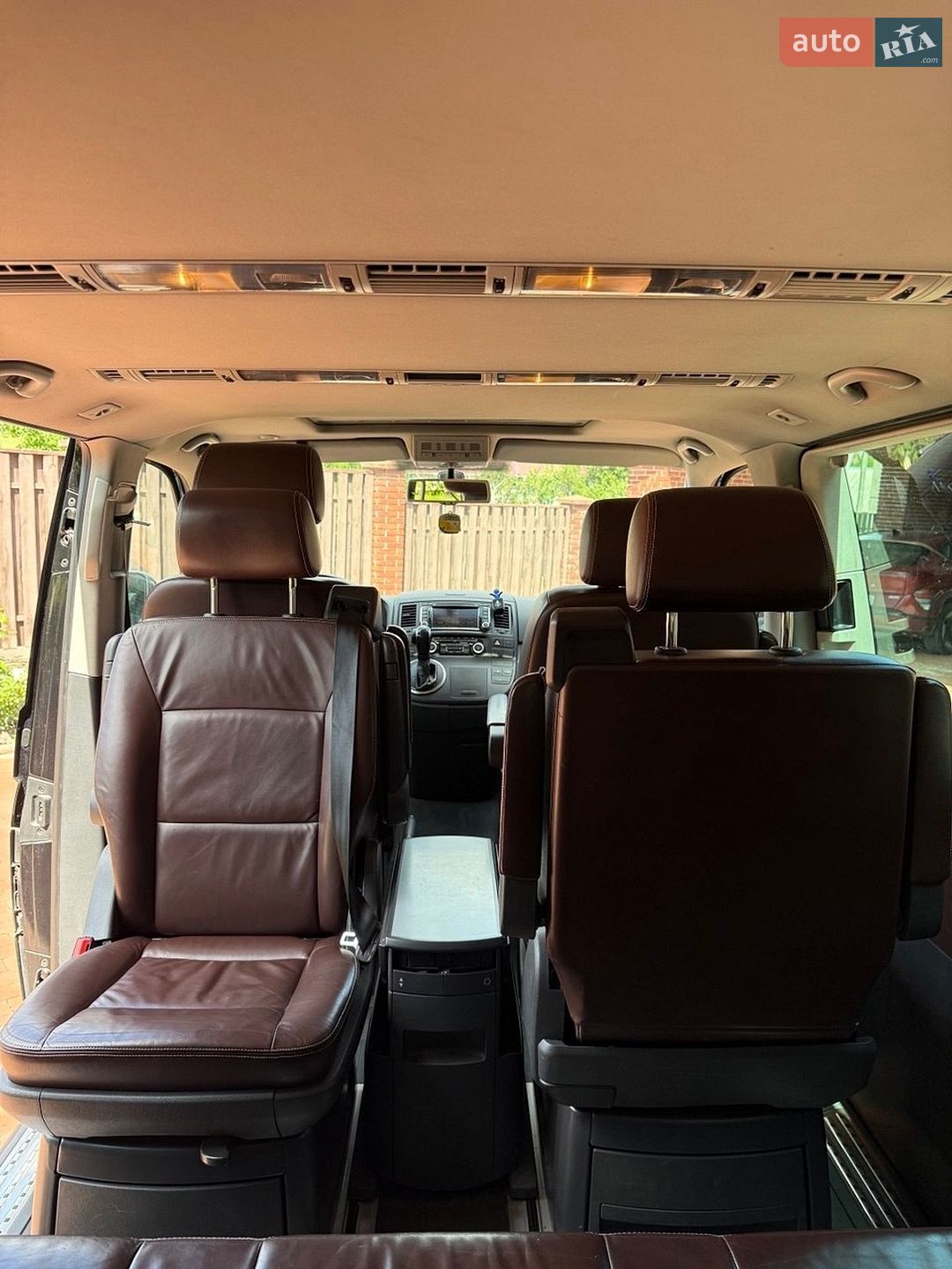 Volkswagen Multivan 2012 VIN WV2ZZZ7HZDH009103 фото оголошення 7 з 10