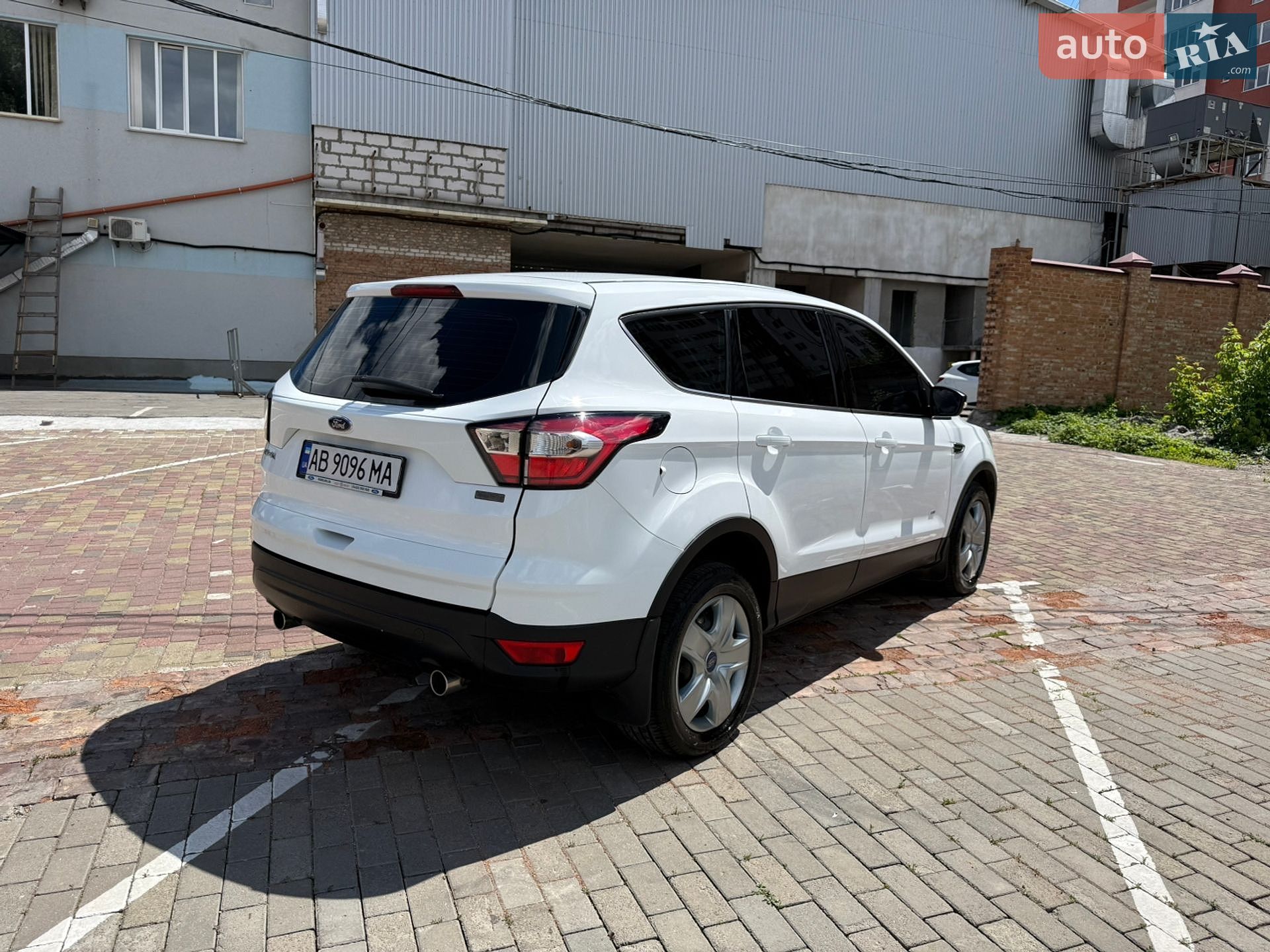 Ford Kuga 2017 VIN WF0AXXWPMAHC85252 фото оголошення 7 з 30