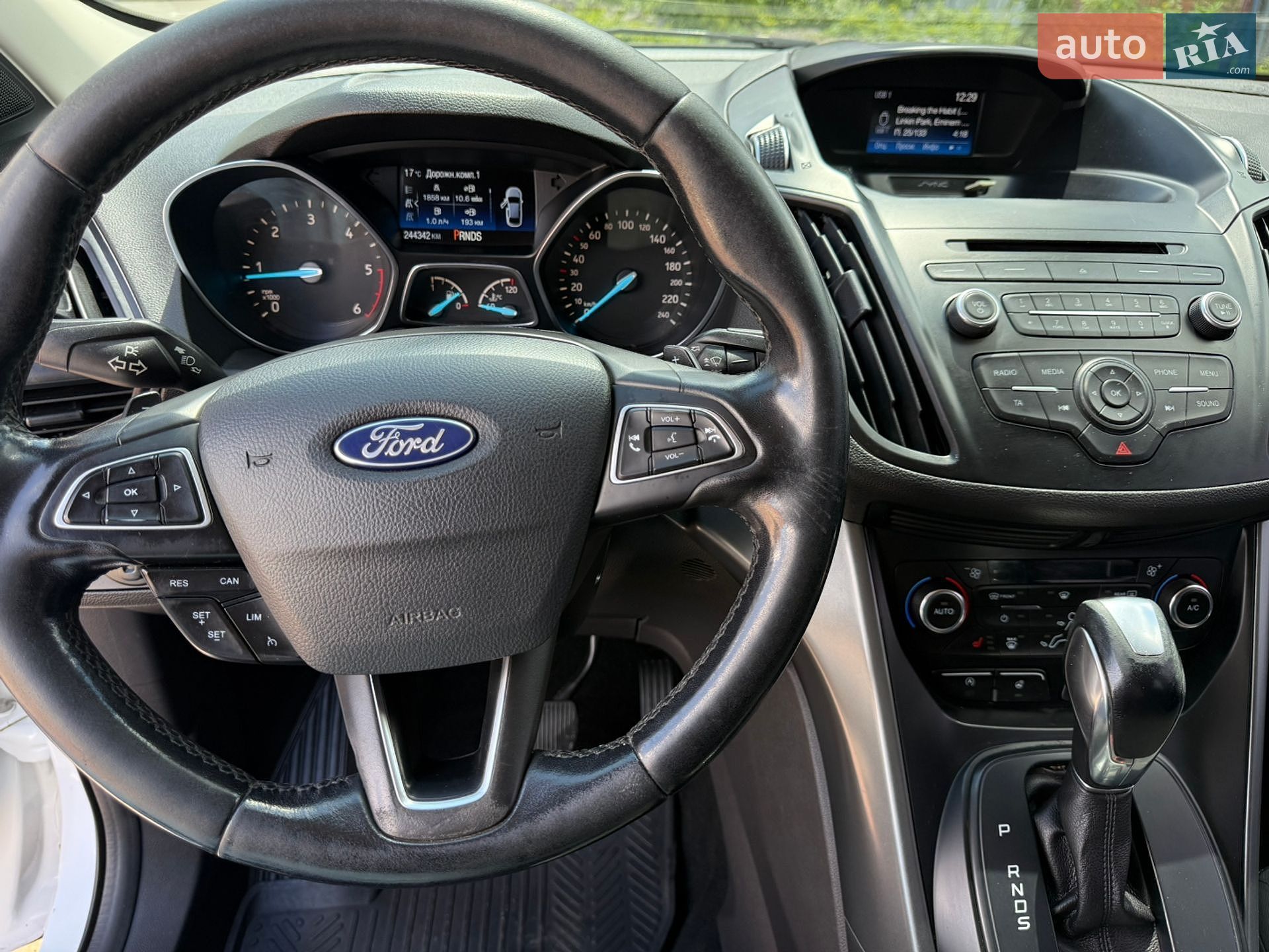 Ford Kuga 2017 VIN WF0AXXWPMAHC85252 фото оголошення 25 з 30