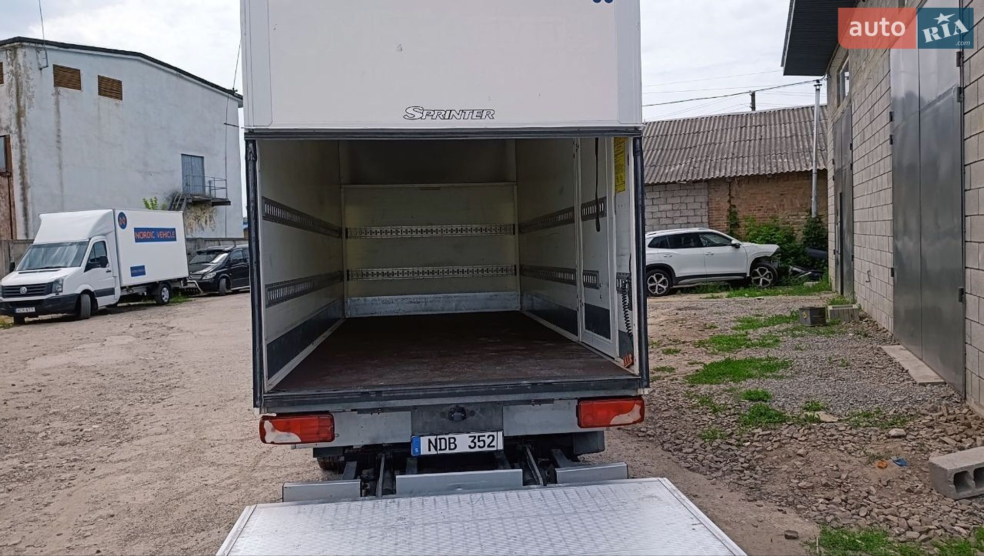 Mercedes-Benz Sprinter 2016 VIN WDB9061351N667957 фото оголошення 12 з 12
