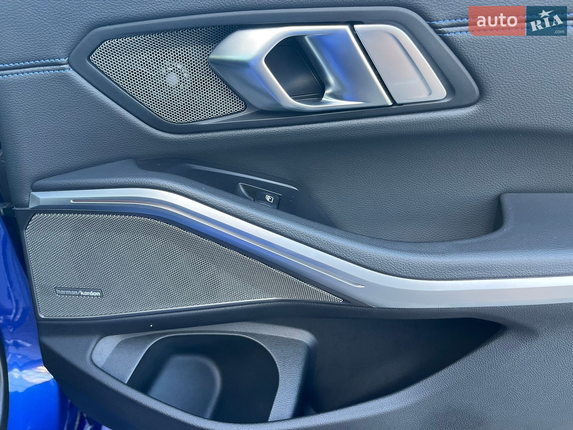 BMW 3 Series 2019 VIN WBA5V5106KAJ58565 фото оголошення 36 з 53