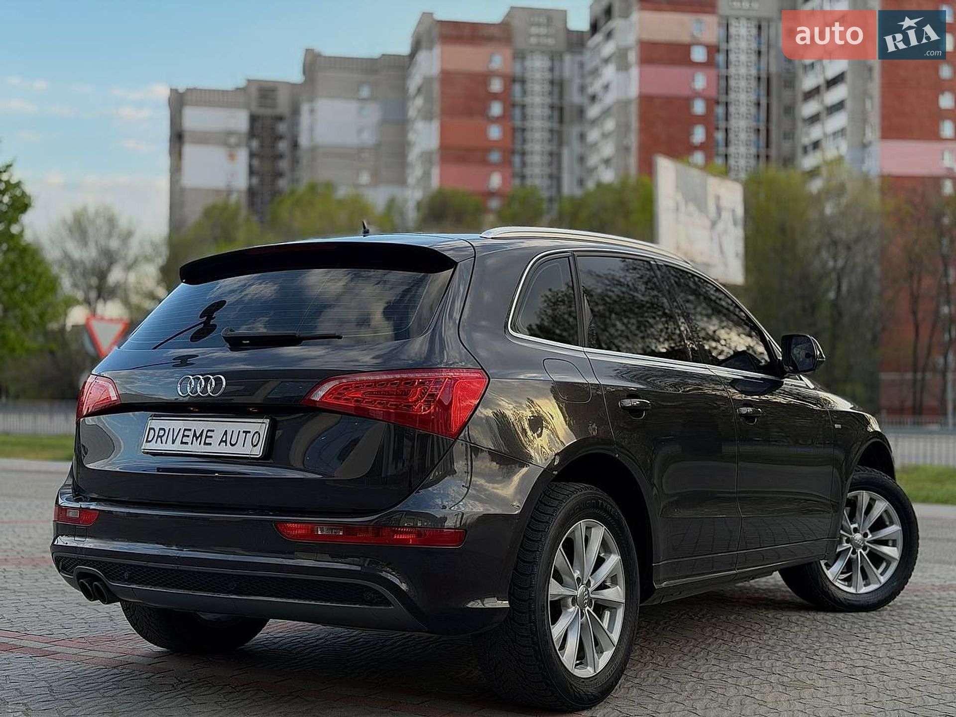 Audi Q5 2009 VIN WAUZZZ8R8AA045054 фото оголошення 5 з 31