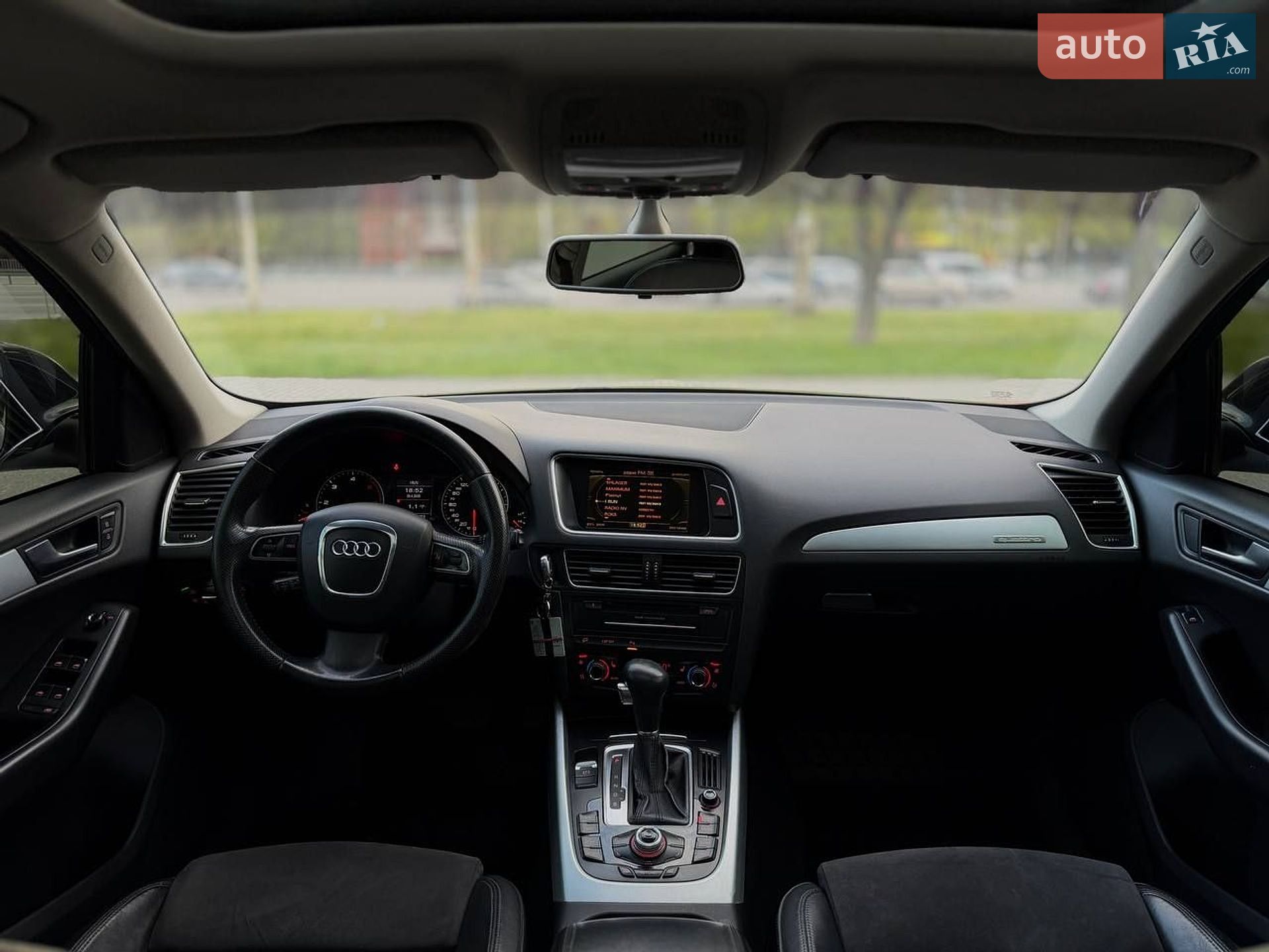 Audi Q5 2009 VIN WAUZZZ8R8AA045054 фото оголошення 13 з 31