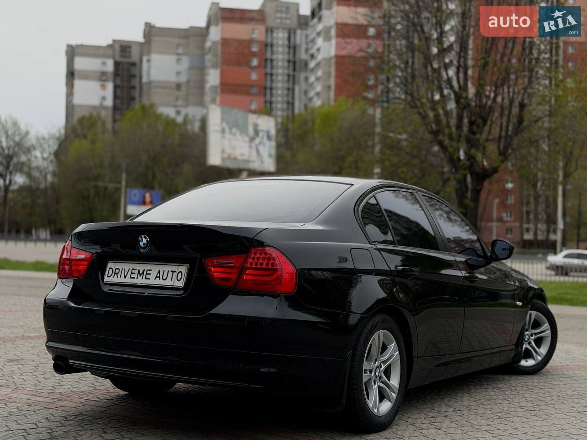 BMW 3 Series 2011 VIN WBAPG51060F059246 фото оголошення 5 з 31
