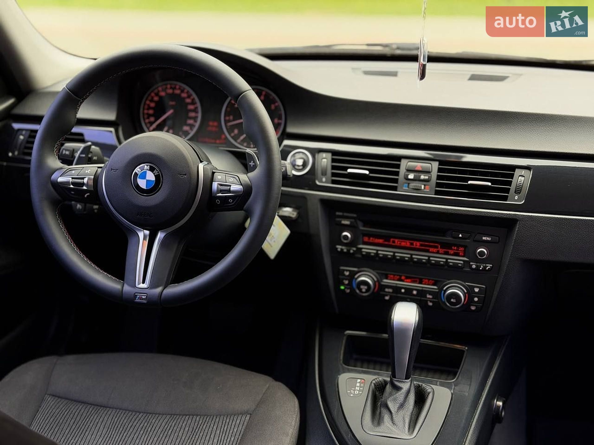 BMW 3 Series 2011 VIN WBAPG51060F059246 фото оголошення 12 з 31