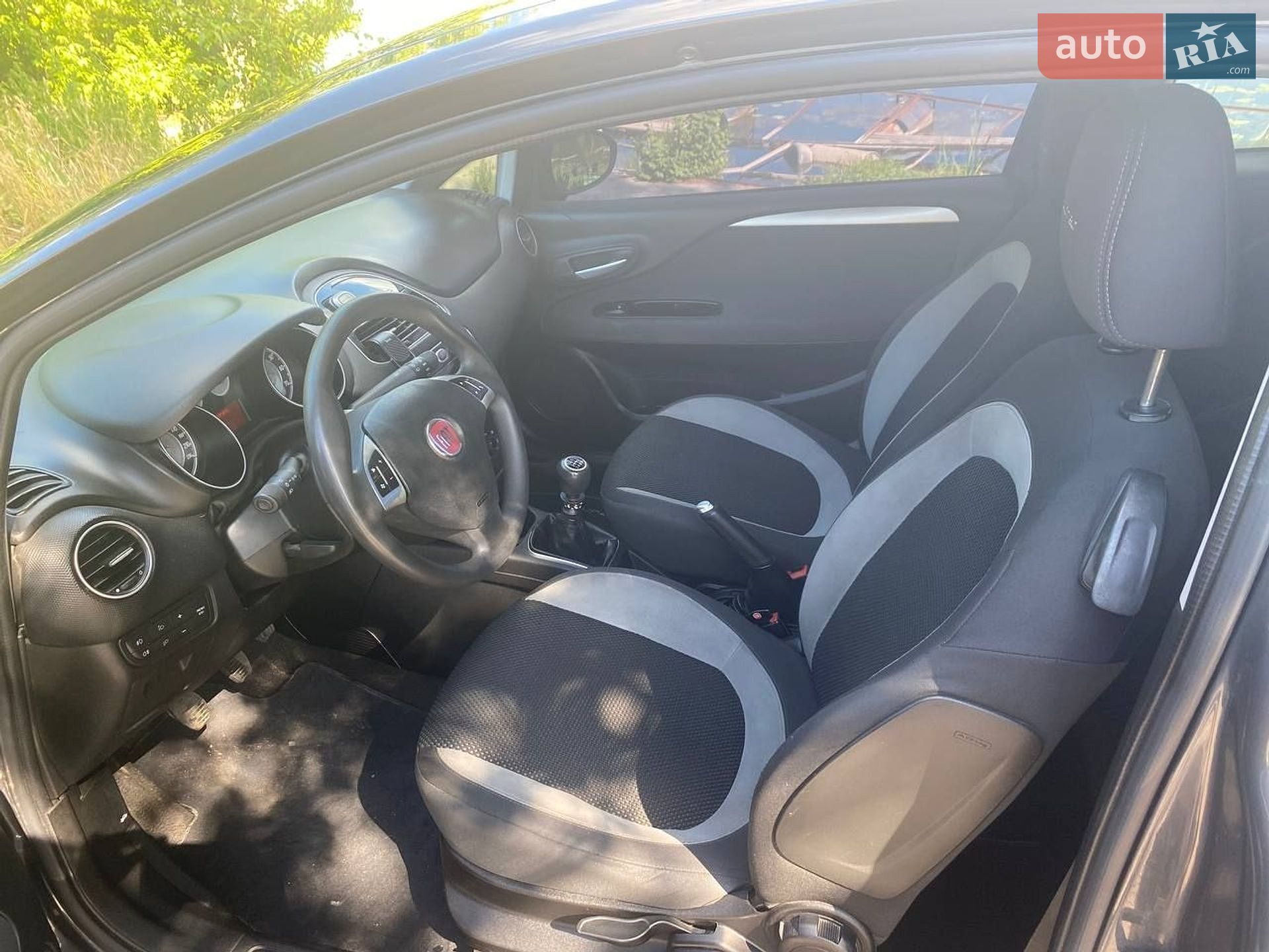 Fiat Punto 2012 VIN ZFA19900000869206 фото оголошення 27 з 36