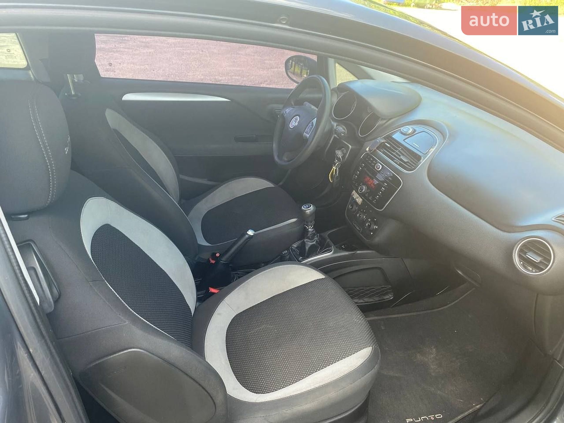 Fiat Punto 2012 VIN ZFA19900000869206 фото оголошення 33 з 36