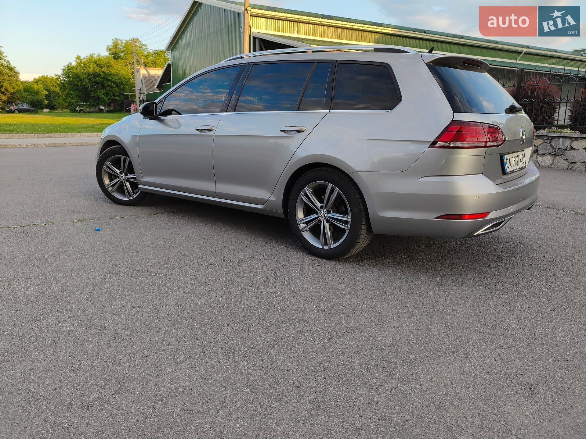 Volkswagen Golf 2017 VIN WVWZZZAUZJP531698 фото оголошення 7 з 21