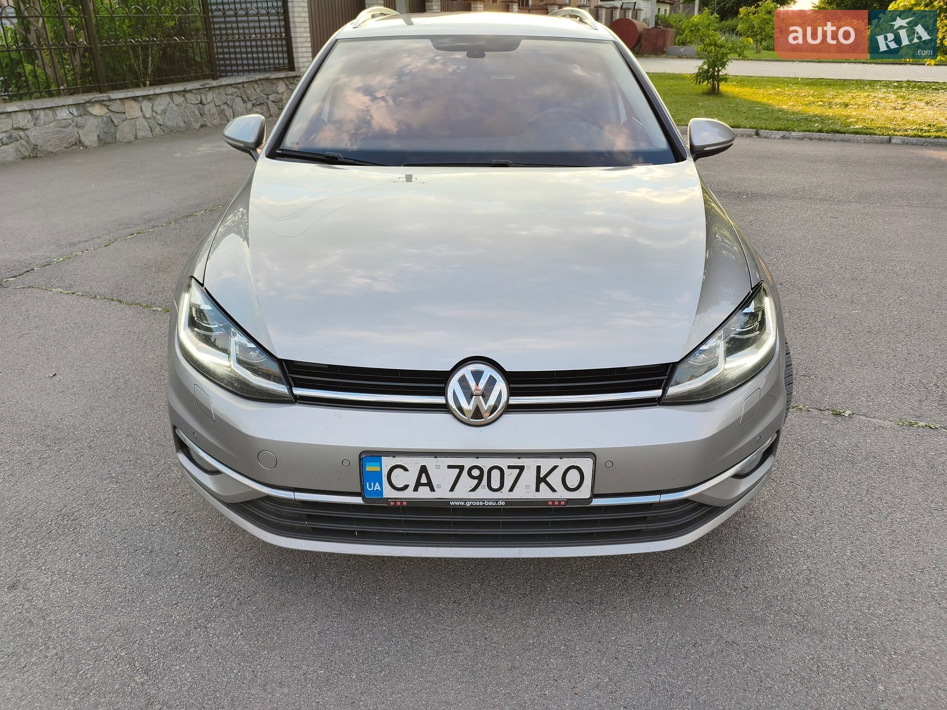 Volkswagen Golf 2017 VIN WVWZZZAUZJP531698 фото оголошення 10 з 21