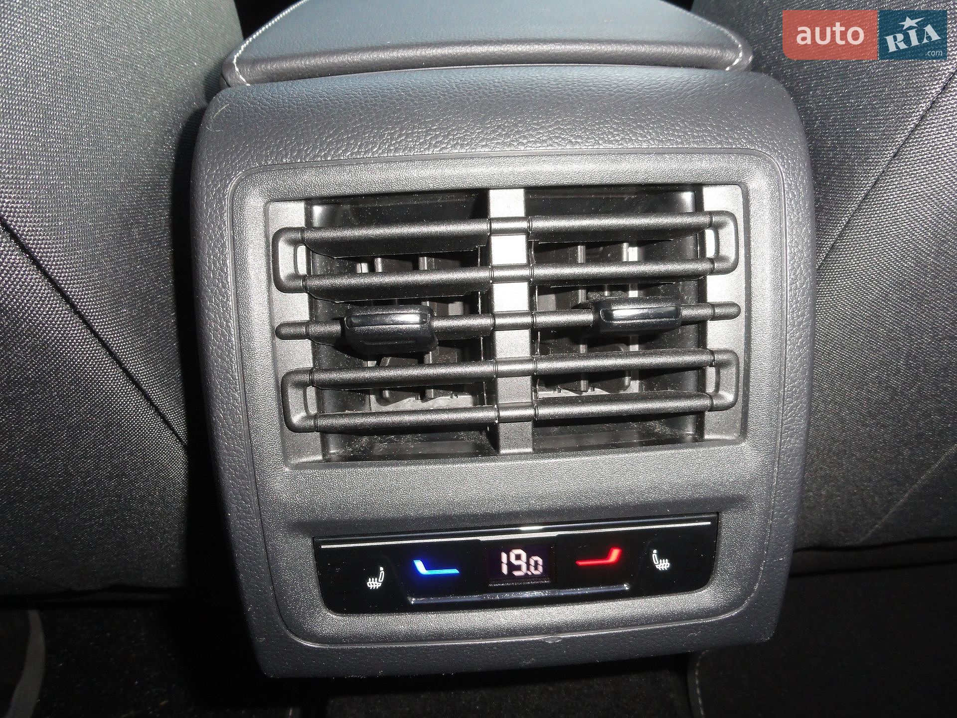 Volkswagen Golf 2023 VIN WVWZZZCD2PW537752 фото оголошення 41 з 99