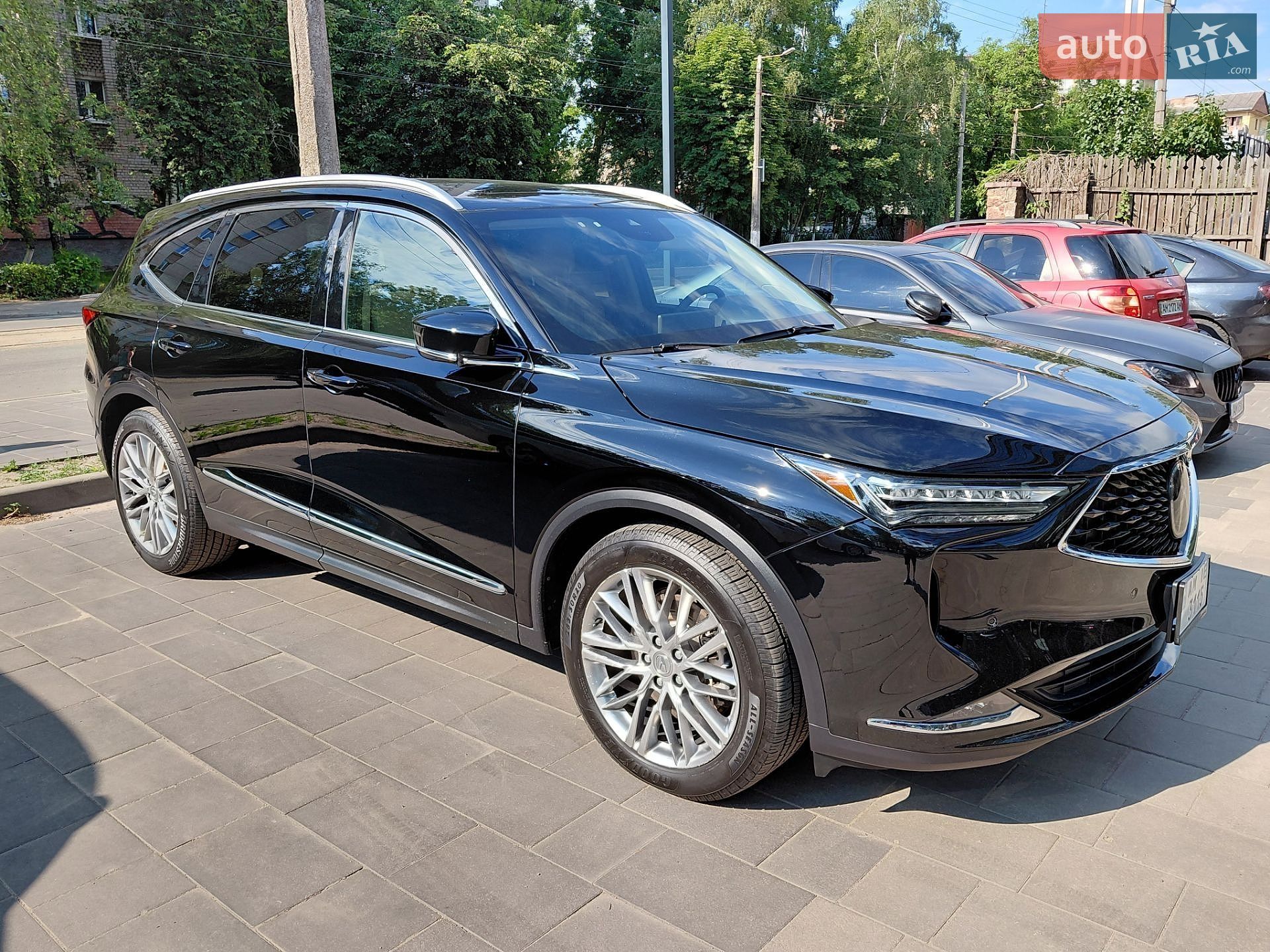 Acura MDX 2023 VIN 5J8YE1H82PL027800 фото оголошення 2 з 19