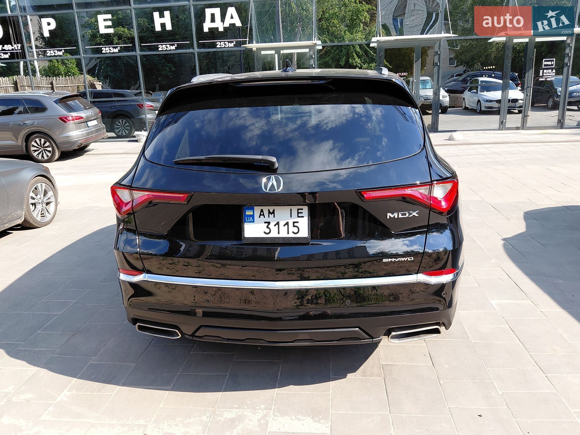 Acura MDX 2023 VIN 5J8YE1H82PL027800 фото оголошення 8 з 19