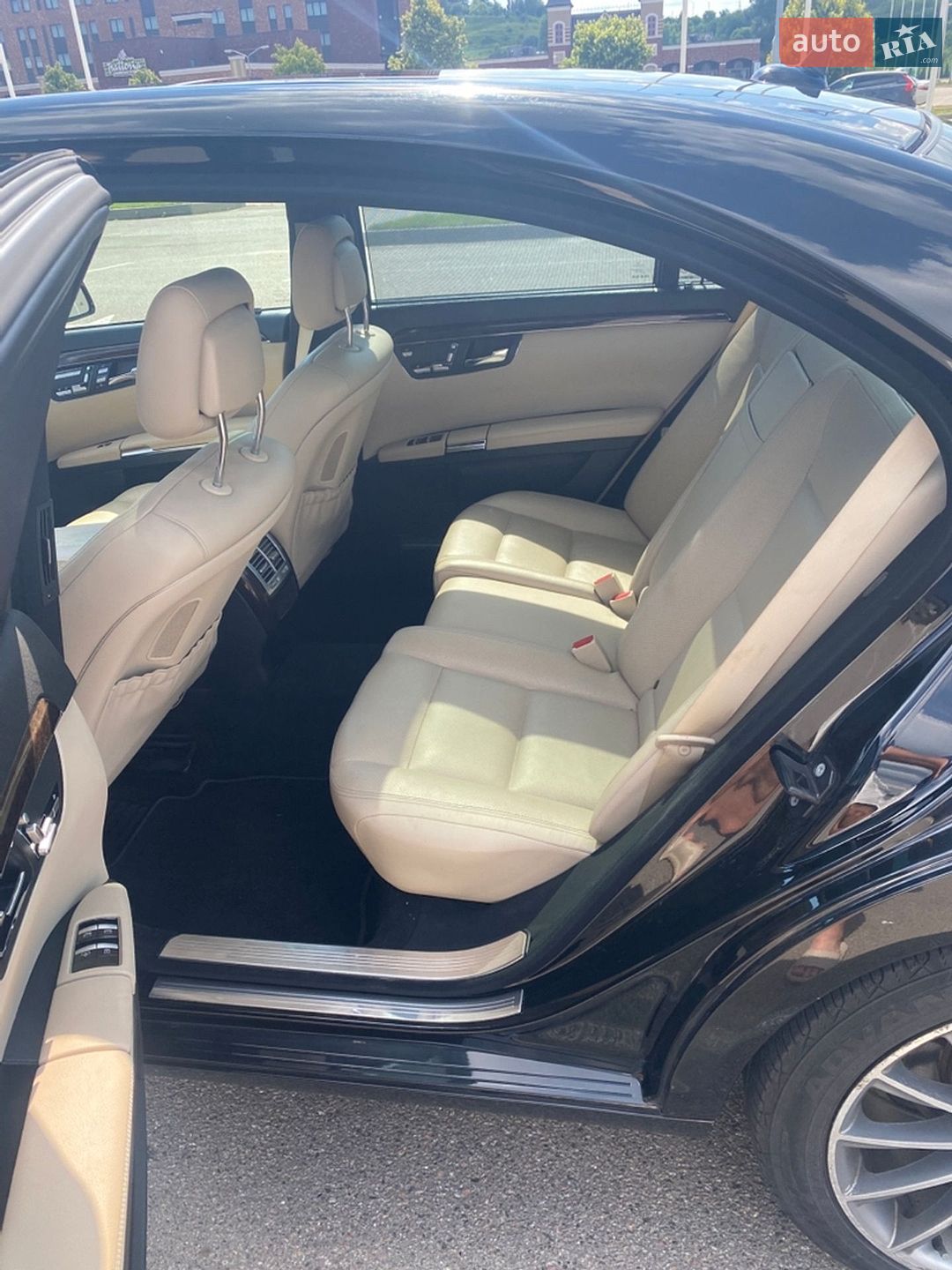 Mercedes-Benz S-Class 2011 VIN WDD2211031A409657 фото оголошення 8 з 12
