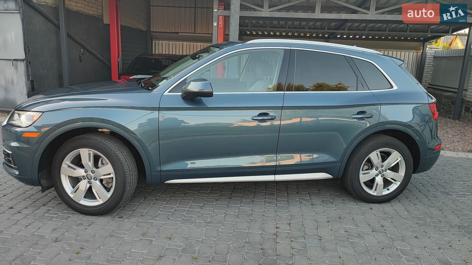 Audi Q5 2018 VIN WA1BNAFY1J2208191 фото оголошення 6 з 52