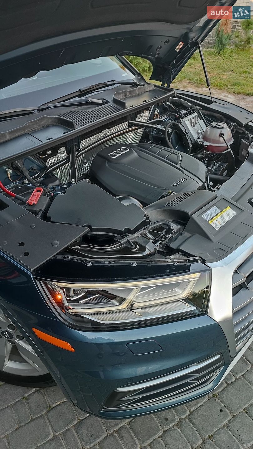 Audi Q5 2018 VIN WA1BNAFY1J2208191 фото оголошення 18 з 52