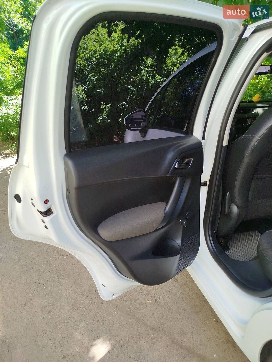 Citroen C3 2013 VIN VF7SC8FP0DW637068 фото оголошення 11 з 67