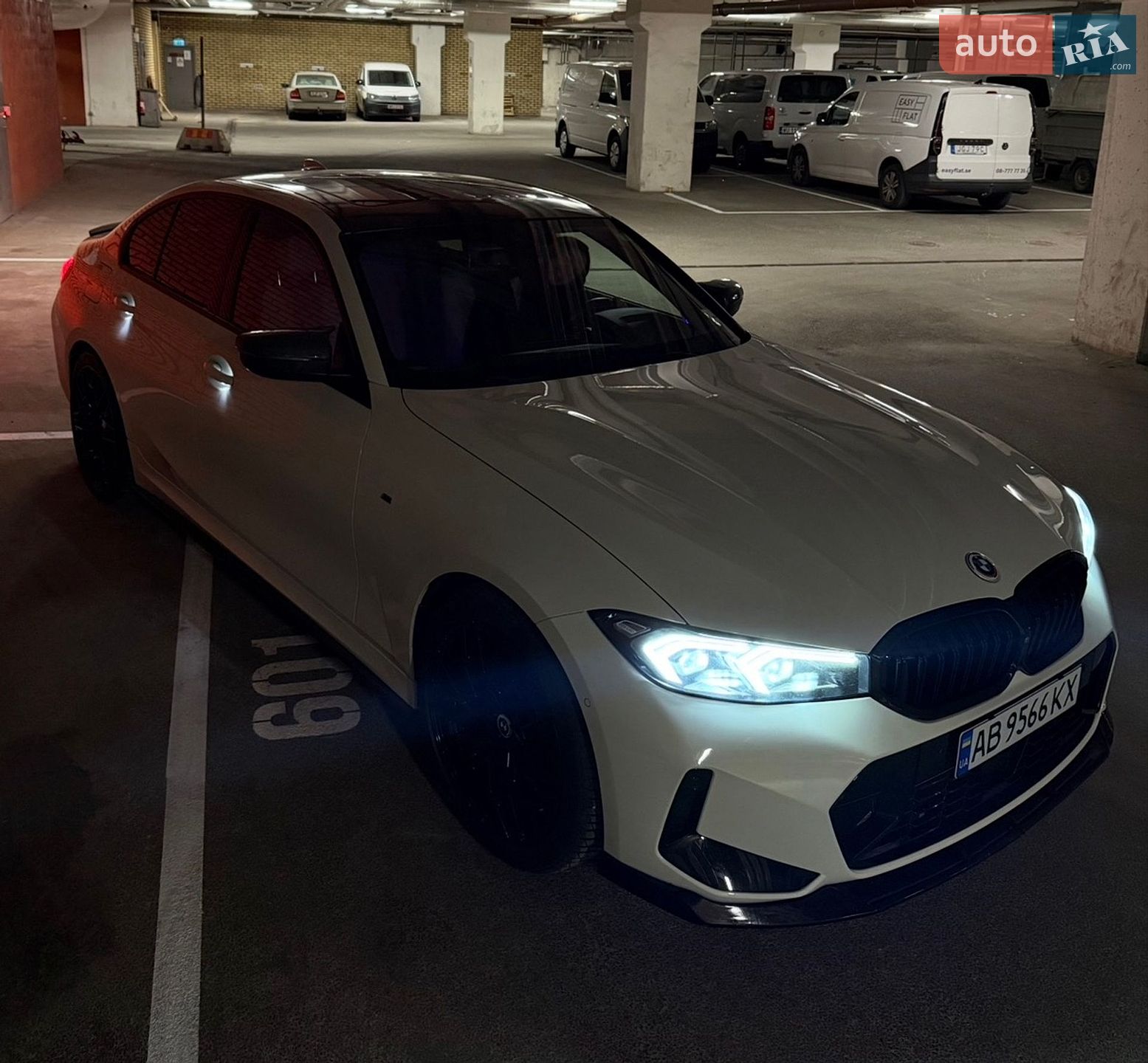 BMW 3 Series 2019 VIN 3MW5R1J58K8B01126 фото оголошення 4 з 19