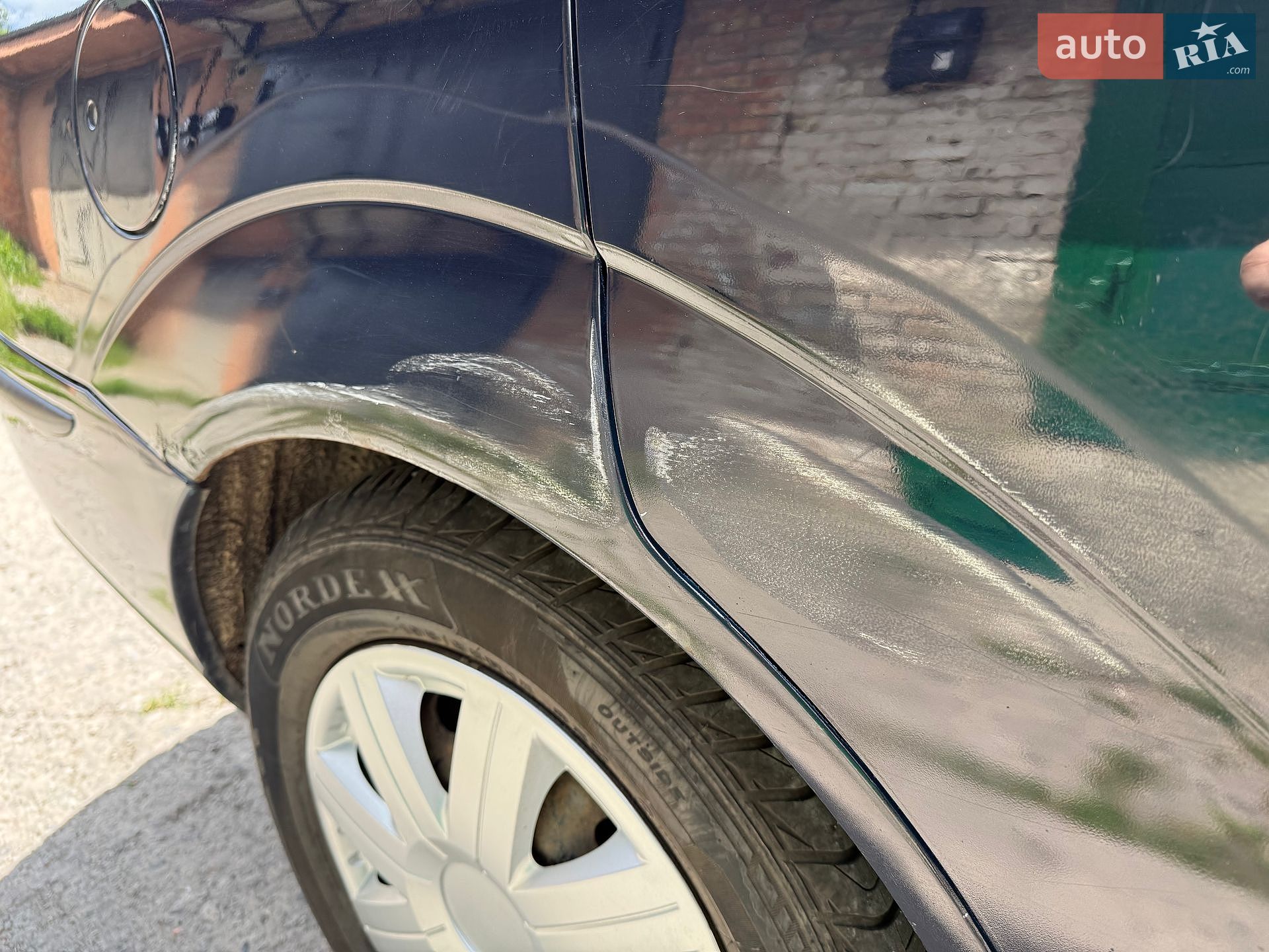 Ford Focus 2004 VIN WF0NXXWPDN4C57660 фото оголошення 8 з 14