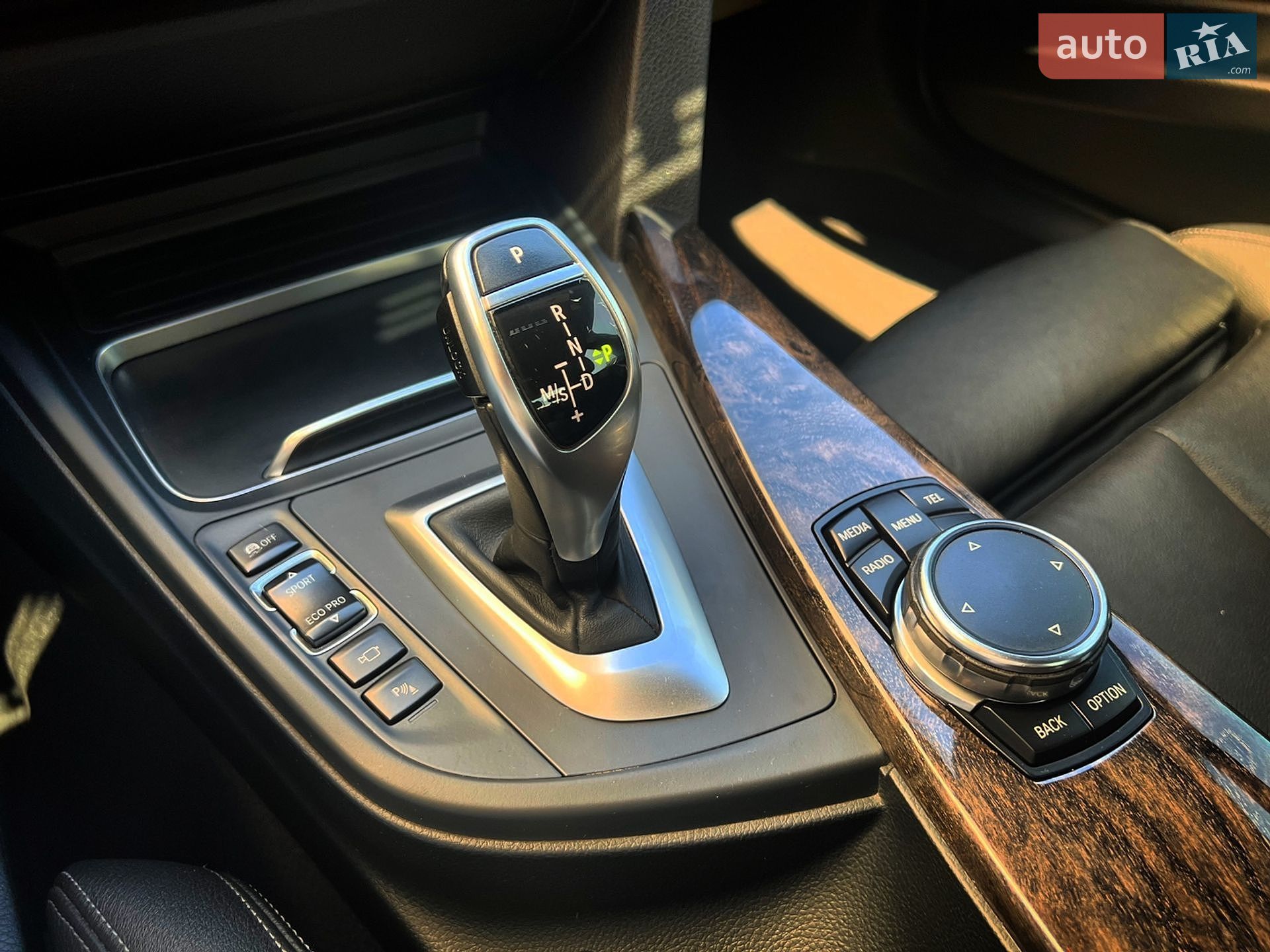BMW 3 Series 2016 VIN WBA8B7G55GNT95407 фото оголошення 24 з 26