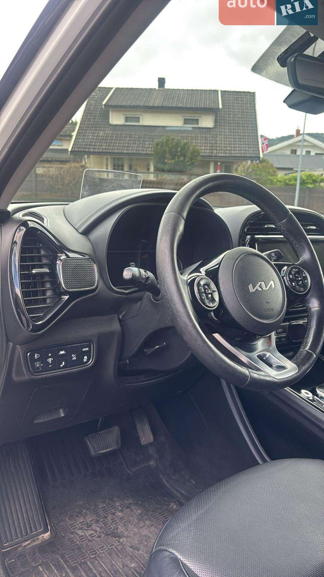 Kia Soul EV 2022 VIN KNAJ3811FN7024216 фото оголошення 13 з 14