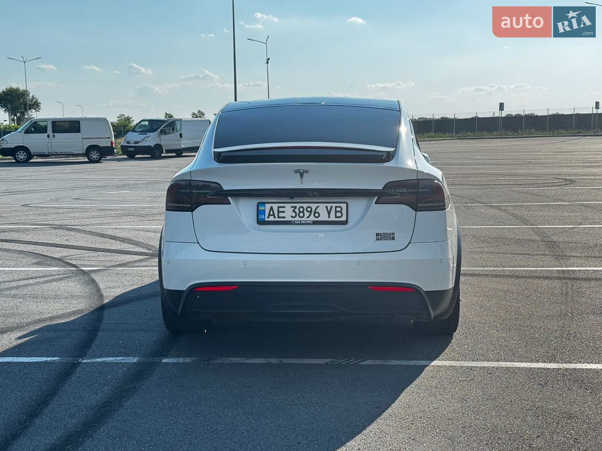 Tesla Model X 2022 VIN 7SAXCBE6XNF354943 фото оголошення 6 з 19