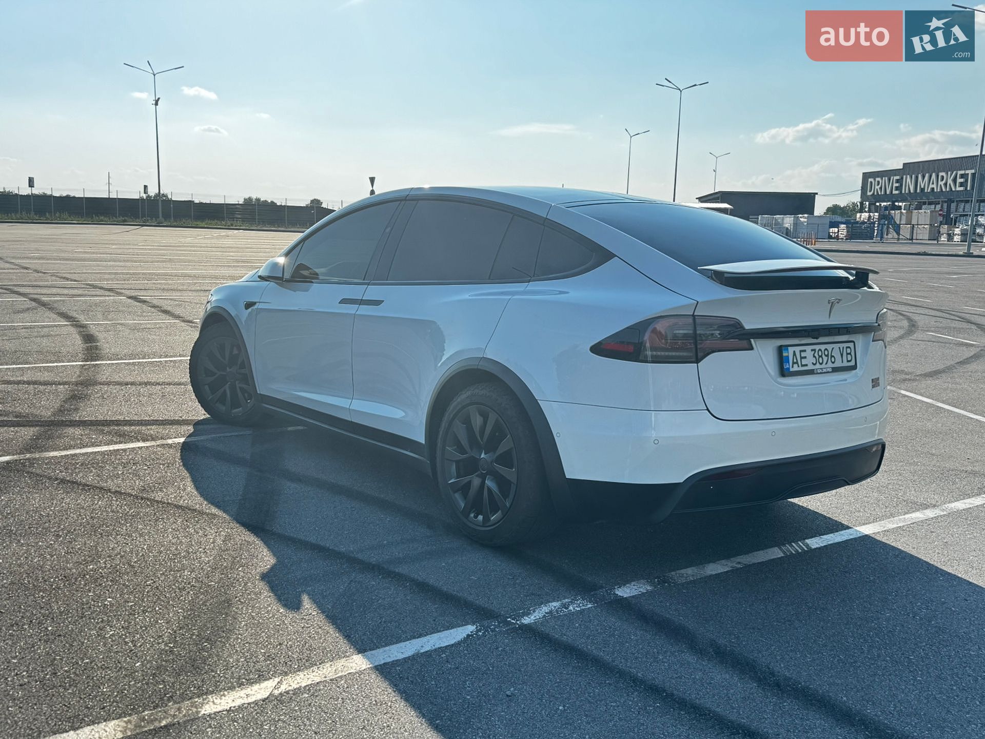Tesla Model X 2022 VIN 7SAXCBE6XNF354943 фото оголошення 9 з 19