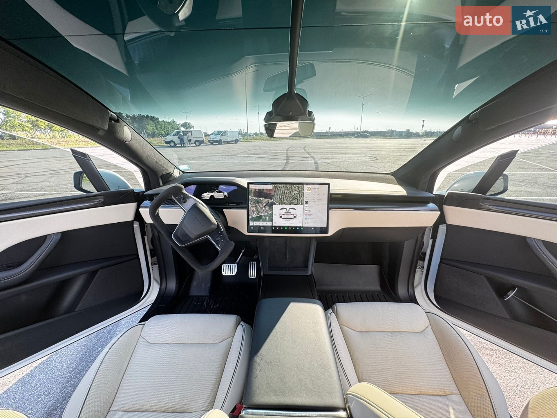 Tesla Model X 2022 VIN 7SAXCBE6XNF354943 фото оголошення 12 з 19