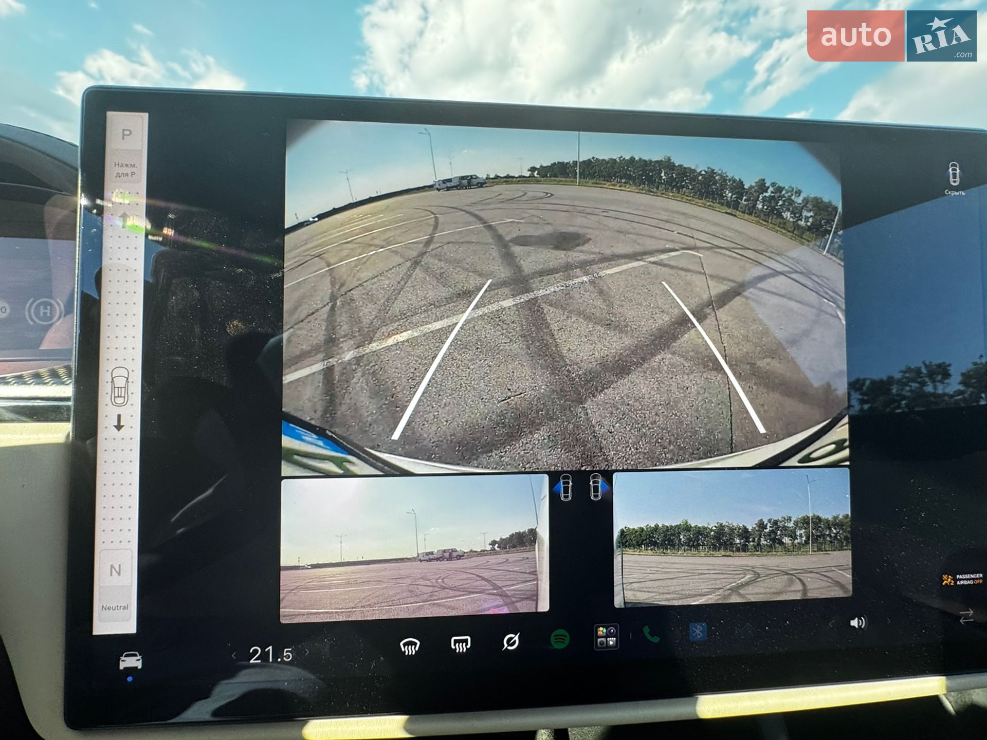 Tesla Model X 2022 VIN 7SAXCBE6XNF354943 фото оголошення 18 з 19