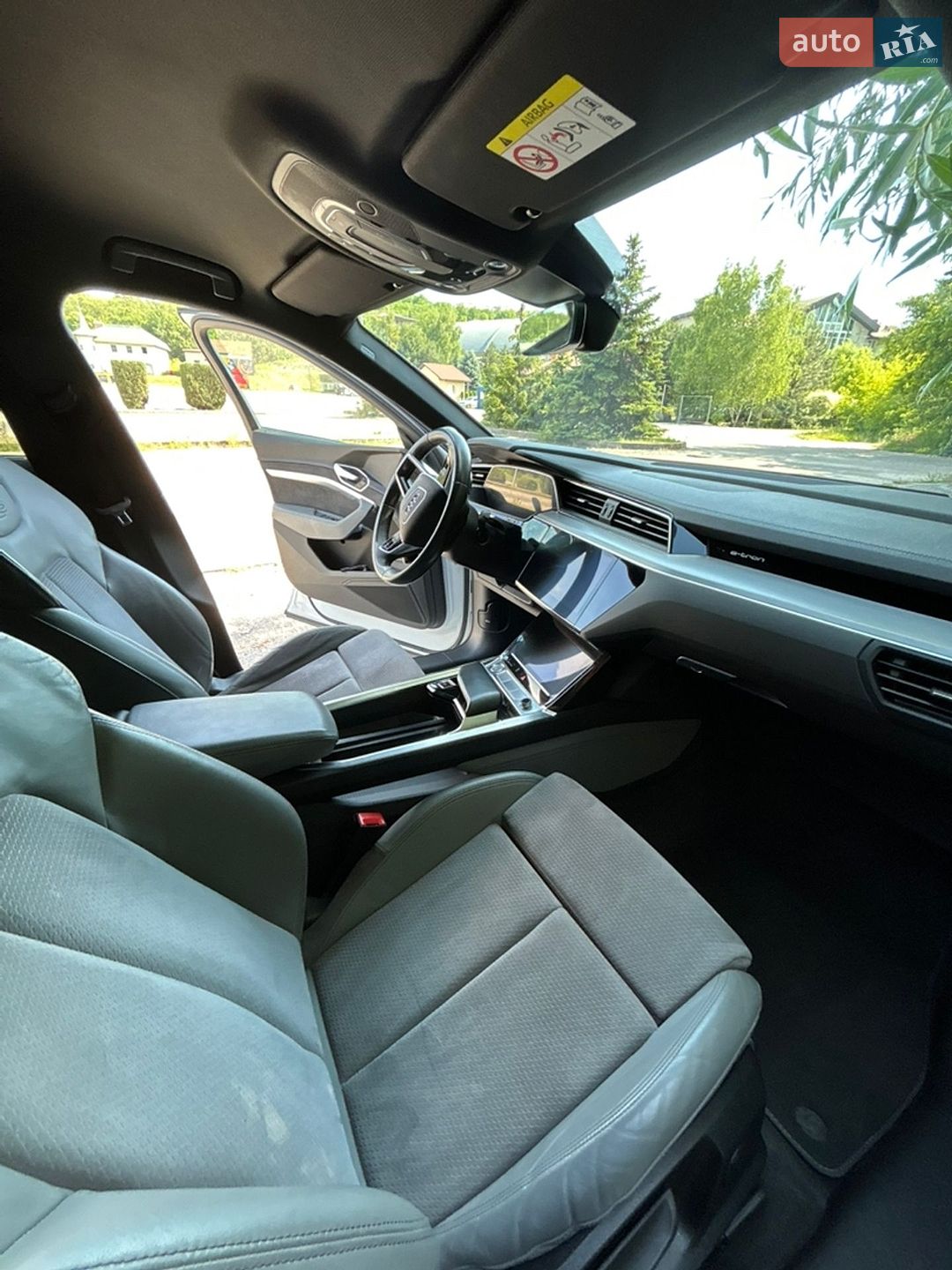 Audi e-tron Sportback 2020 VIN WAUZZZGE6LB039247 фото оголошення 29 з 31