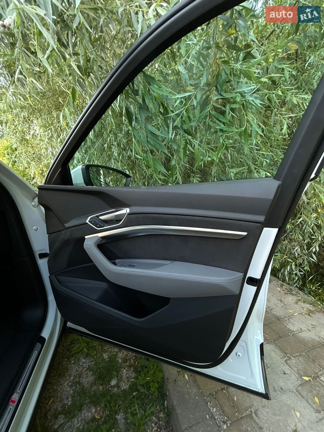 Audi e-tron Sportback 2020 VIN WAUZZZGE6LB039247 фото оголошення 28 з 31