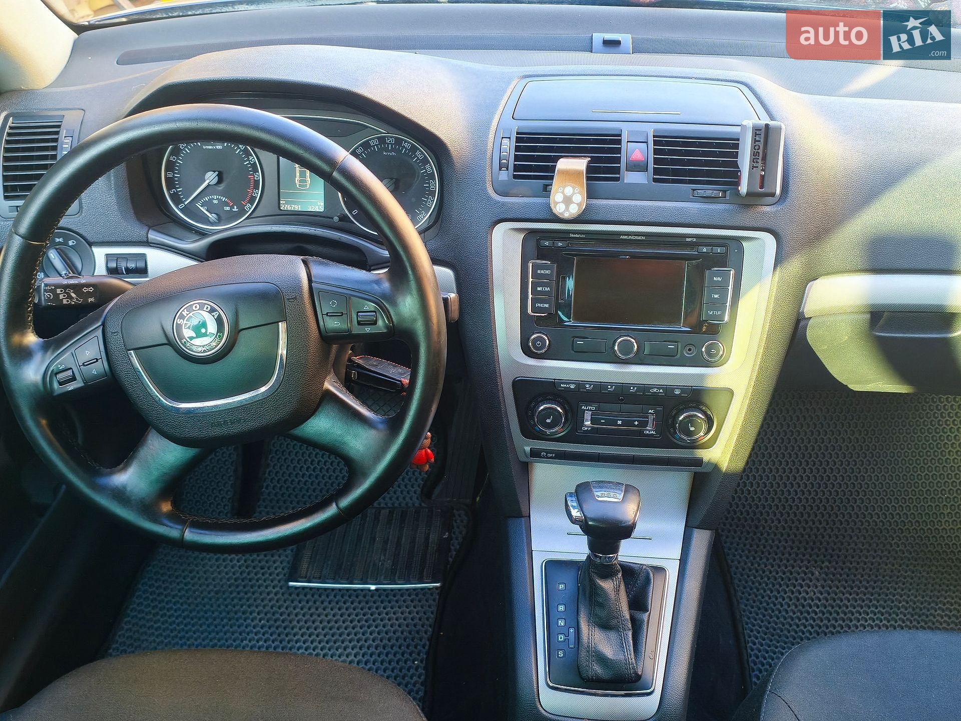 Skoda Octavia 2010 VIN TMBGT61Z0B8011865 фото оголошення 15 з 21