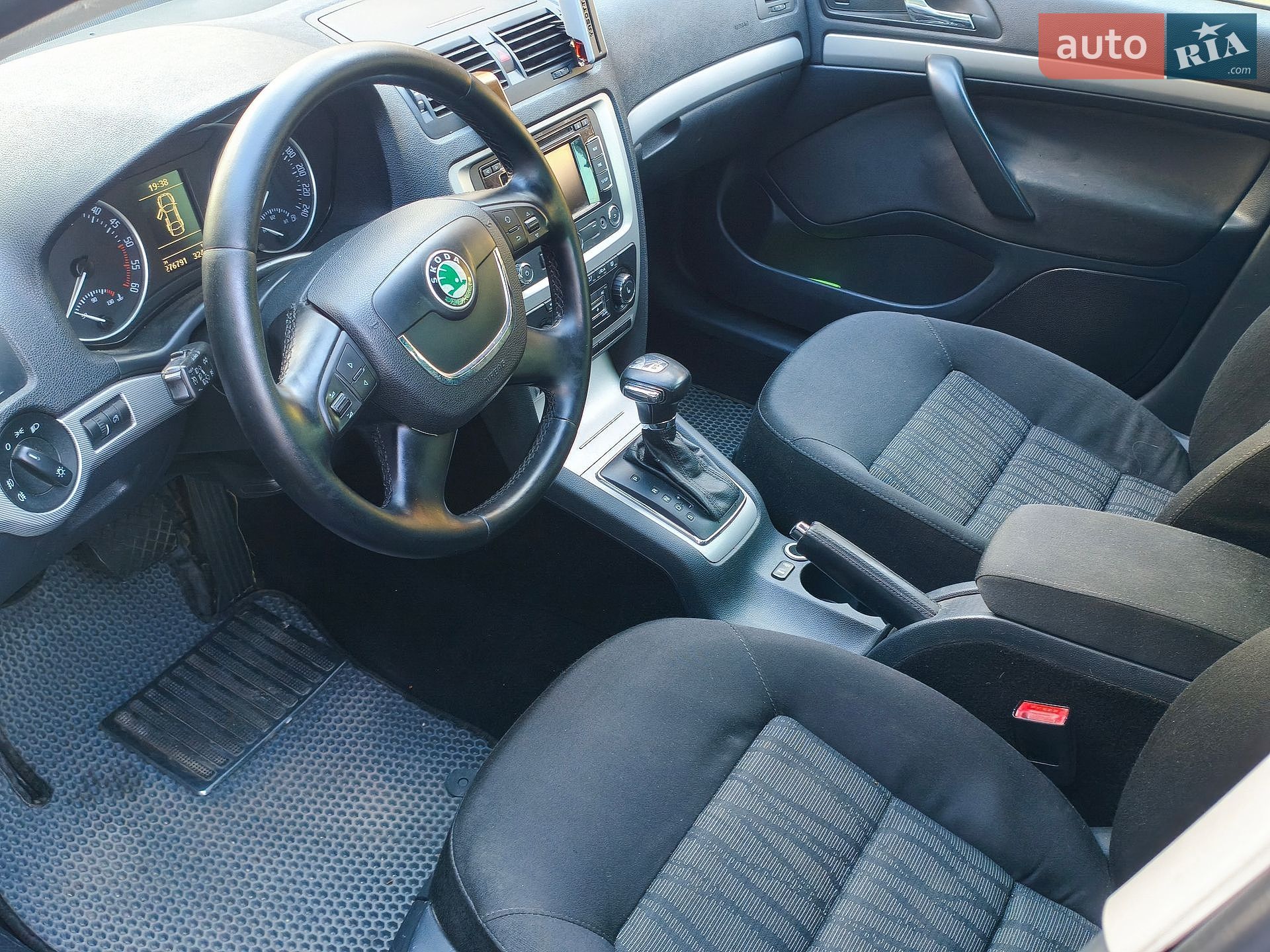 Skoda Octavia 2010 VIN TMBGT61Z0B8011865 фото оголошення 14 з 21
