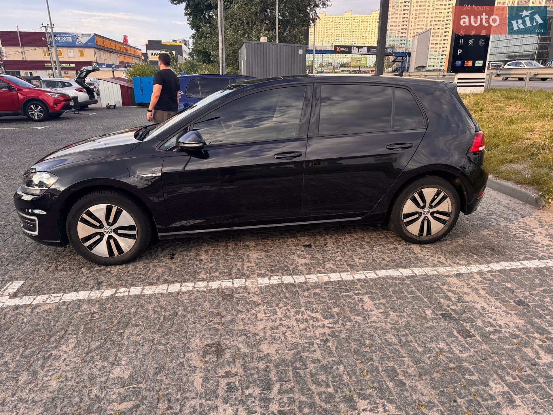 Volkswagen e-Golf 2019 VIN WVWKR7AU5KW915483 фото оголошення 4 з 24