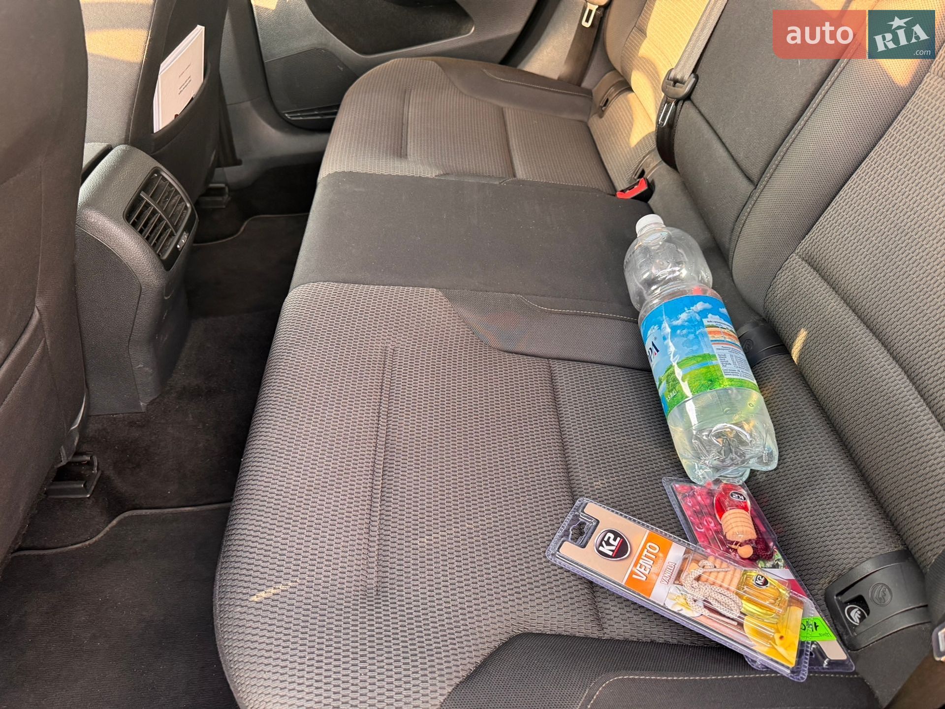 Volkswagen e-Golf 2019 VIN WVWKR7AU5KW915483 фото оголошення 16 з 24