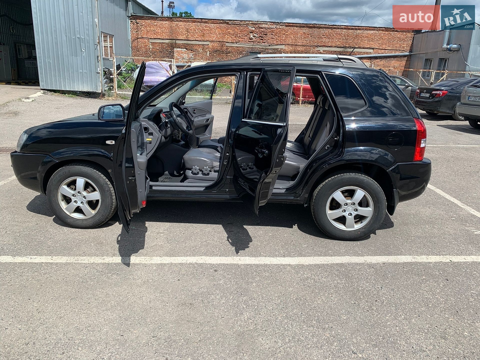 Hyundai Tucson 2005 VIN KMHJN81BP5U179610 фото оголошення 5 з 17