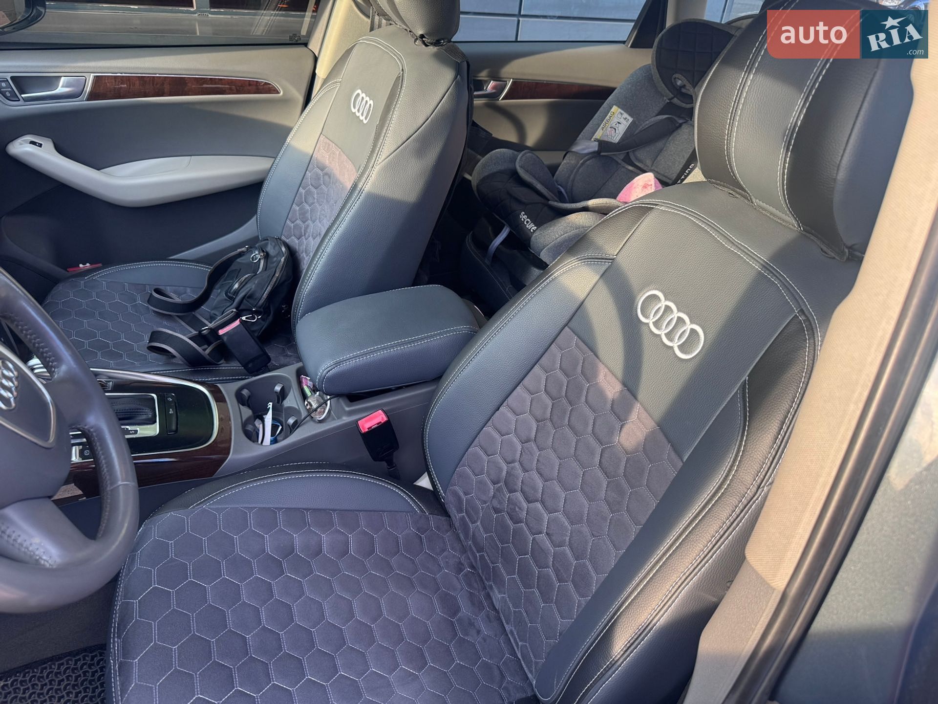 Audi Q5 2010 VIN WA1CFAFPXBA034248 фото оголошення 7 з 8